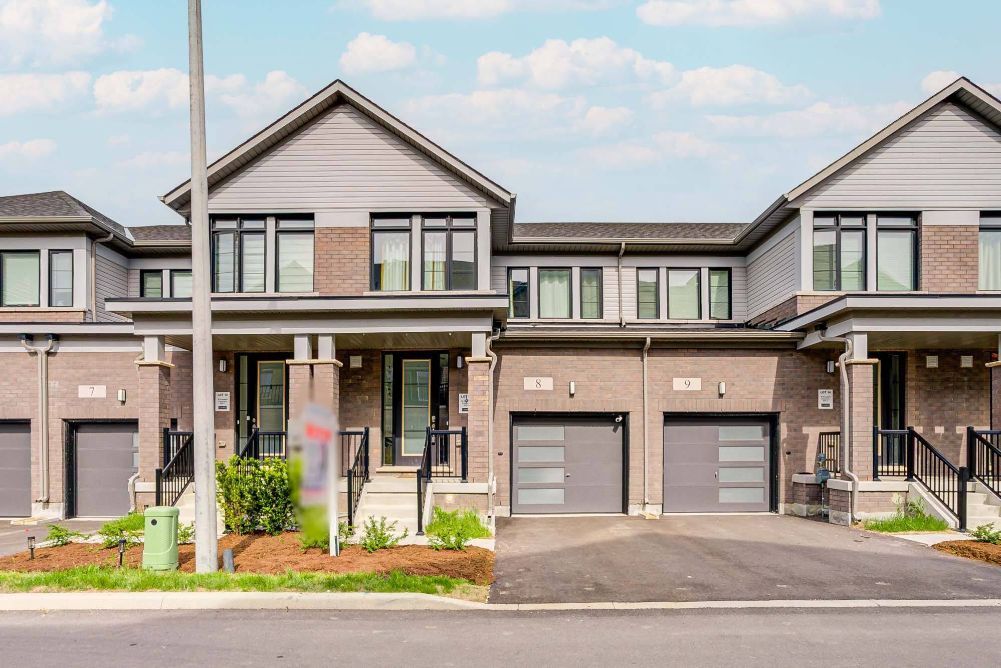 Hamilton, ON L0R 1W0,10 Freedom CRES #8