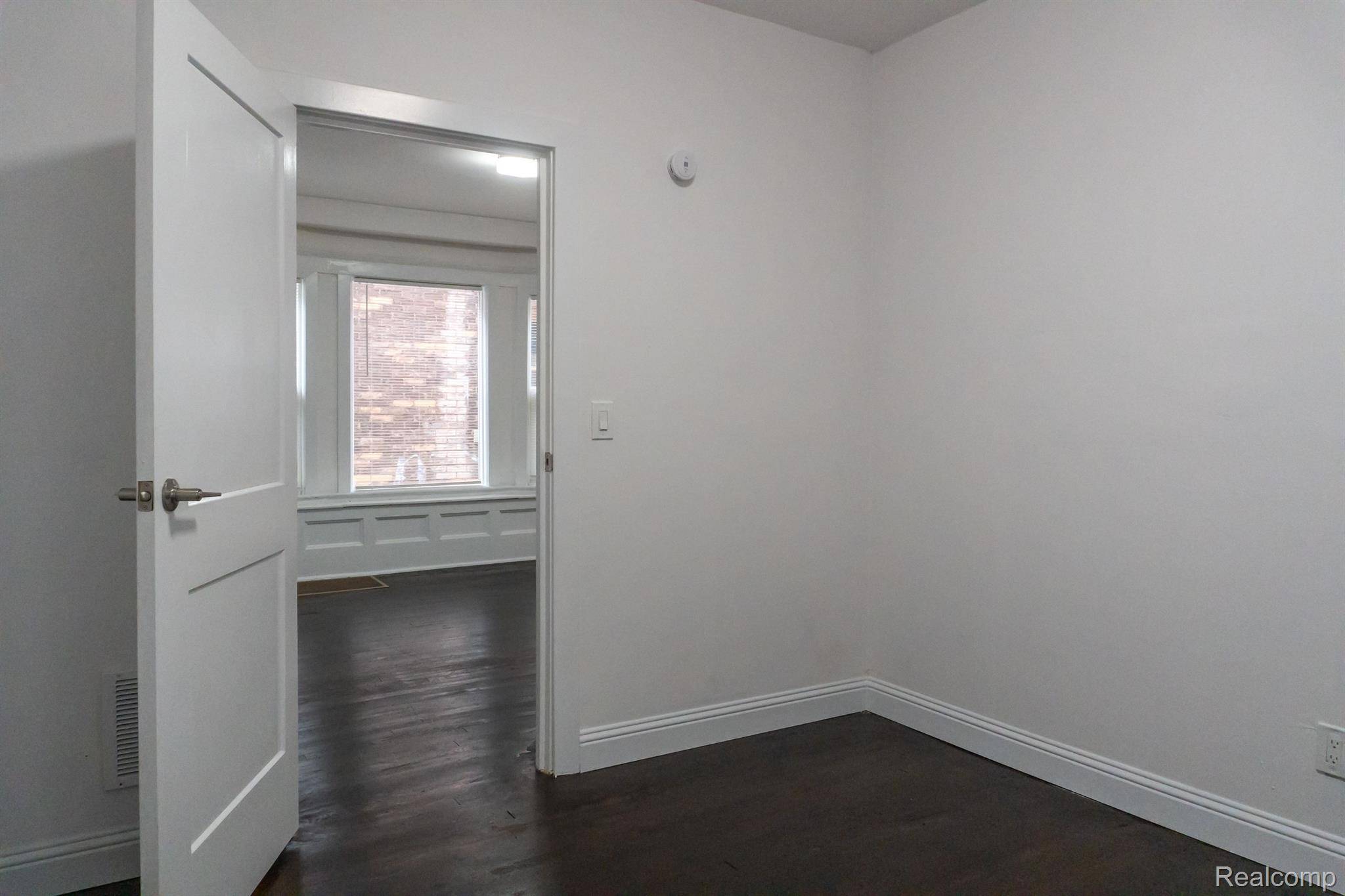 Detroit, MI 48214,3927 SAINT CLAIR ST