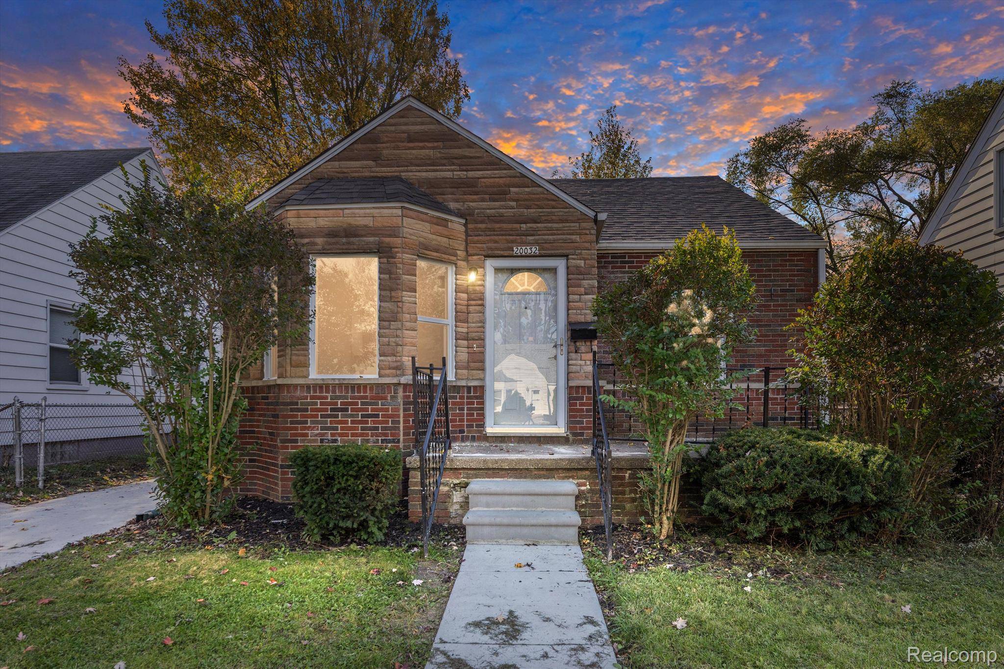 Harper Woods, MI 48225,20032 KENOSHA ST