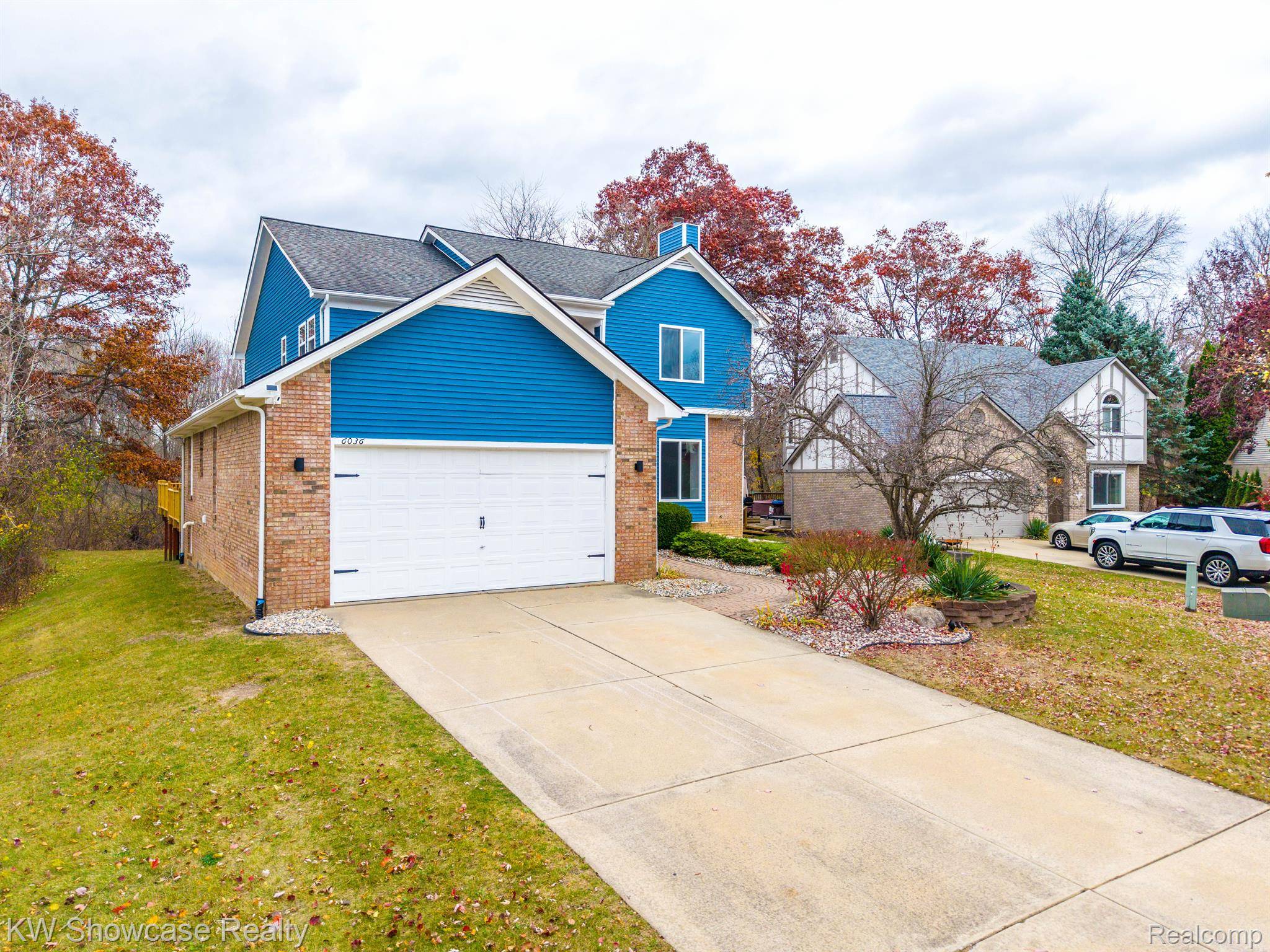 West Bloomfield, MI 48324,6036 Jennifer Crescent