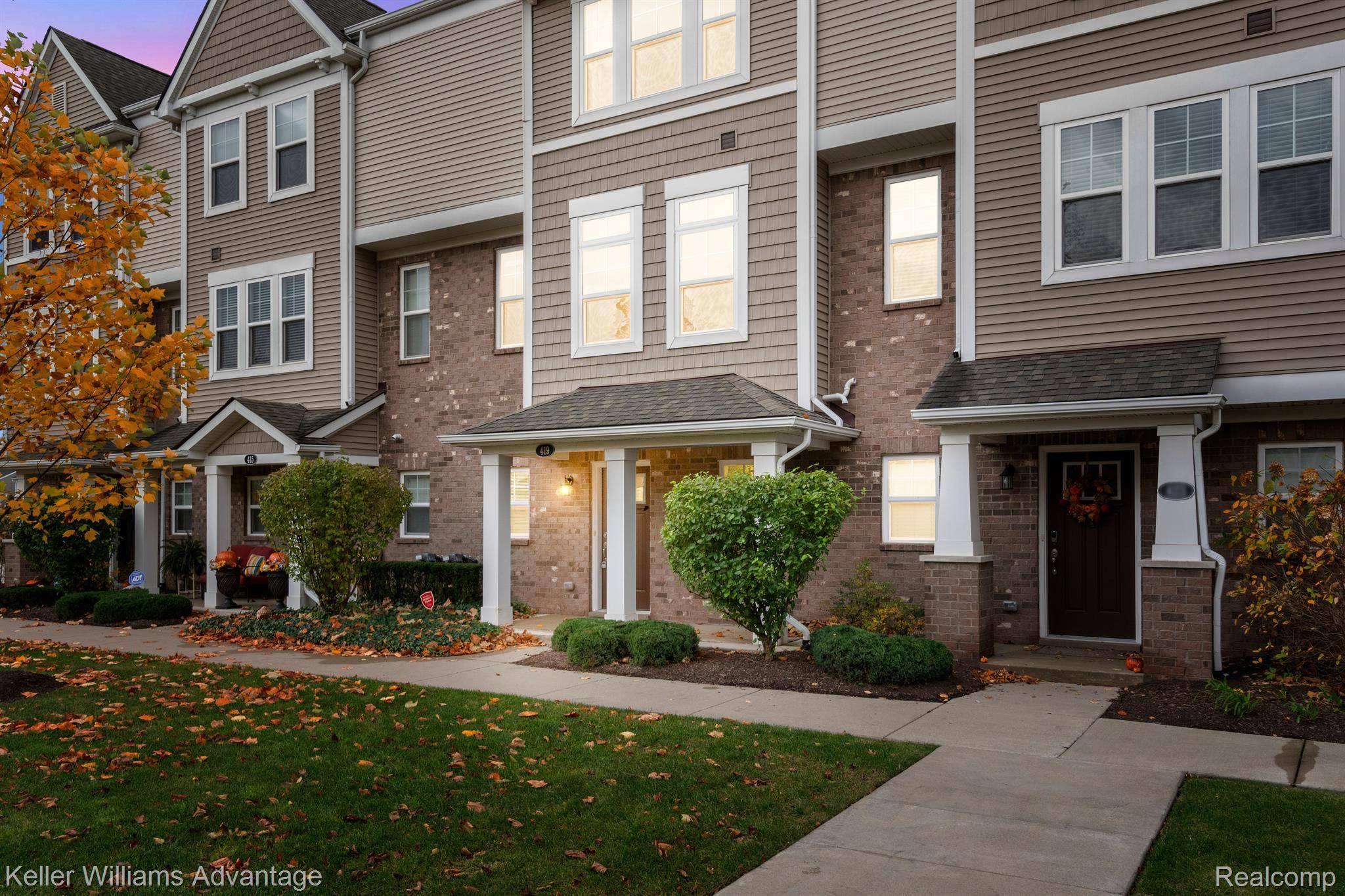 Wixom, MI 48393,419 WRIGHT ST