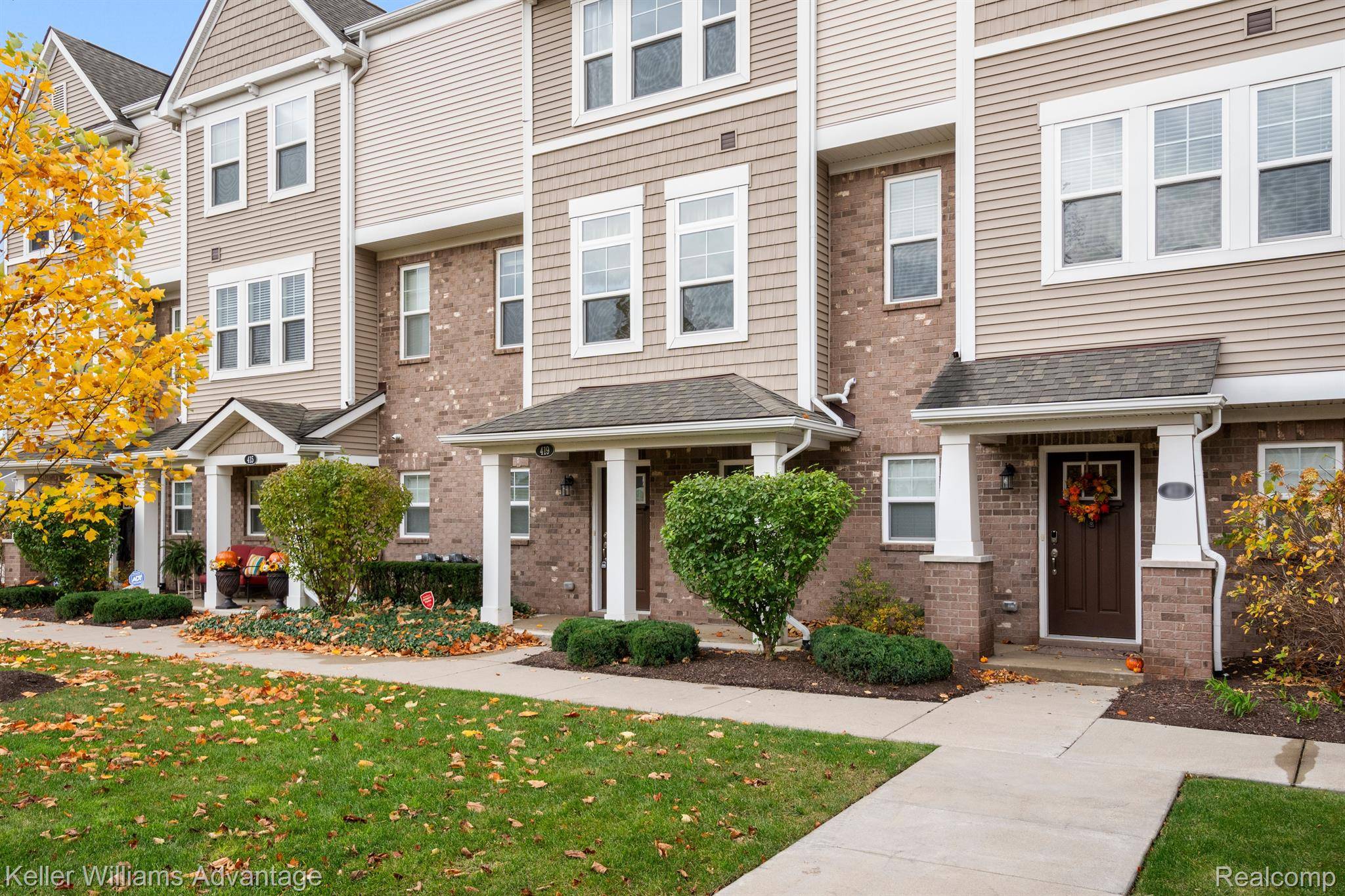 Wixom, MI 48393,419 WRIGHT ST