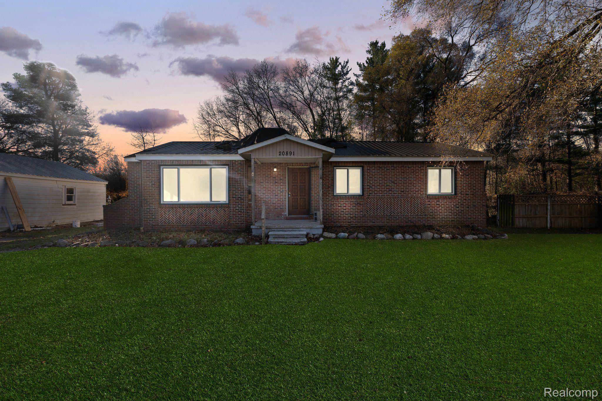 Pinckney, MI 48169,20891 WINIFRED CT