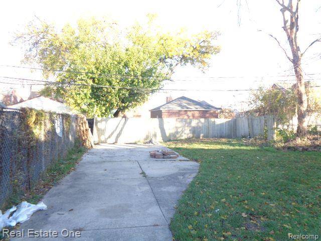 Detroit, MI 48235,17150 ARDMORE ST