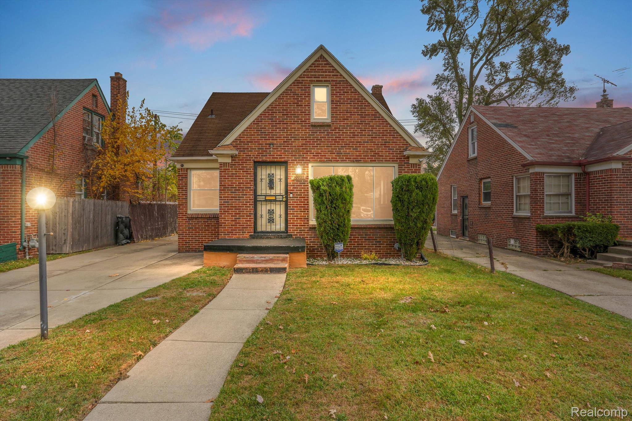 Detroit, MI 48235,20022 HUBBELL ST