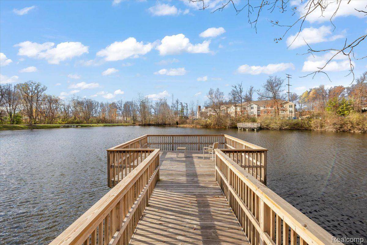 Clarkston, MI 48346,6600 TRILLIUM VILLAGE LN #13