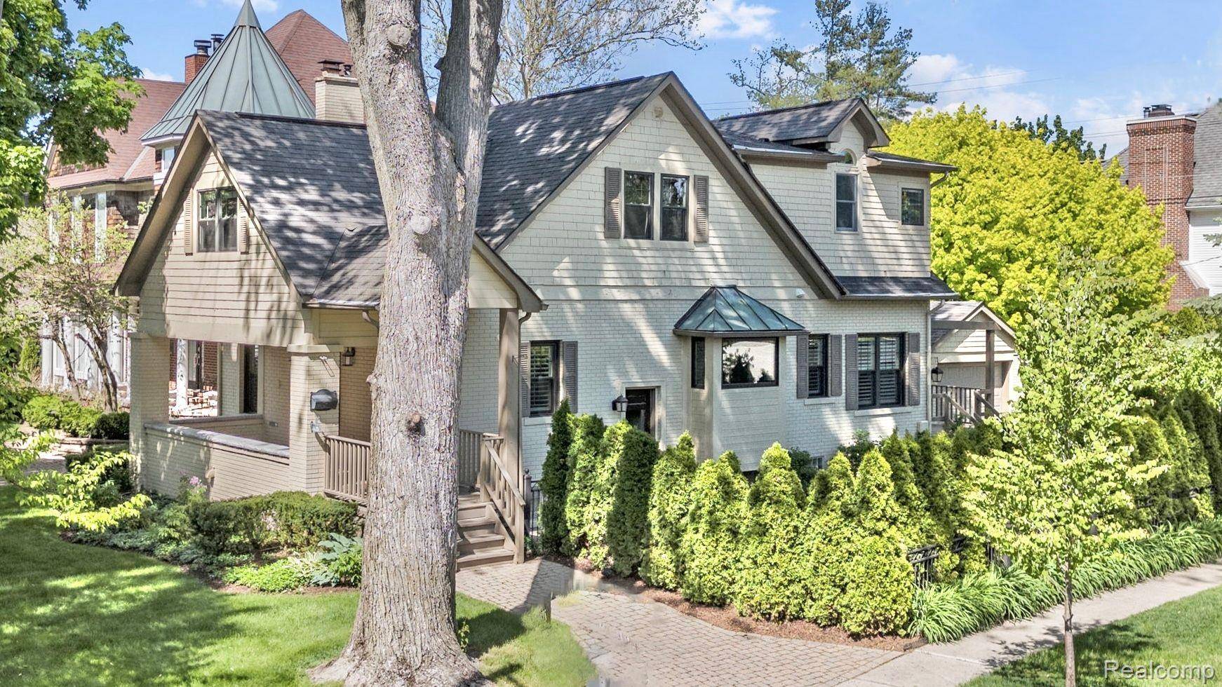 Birmingham, MI 48009,675 Chester ST