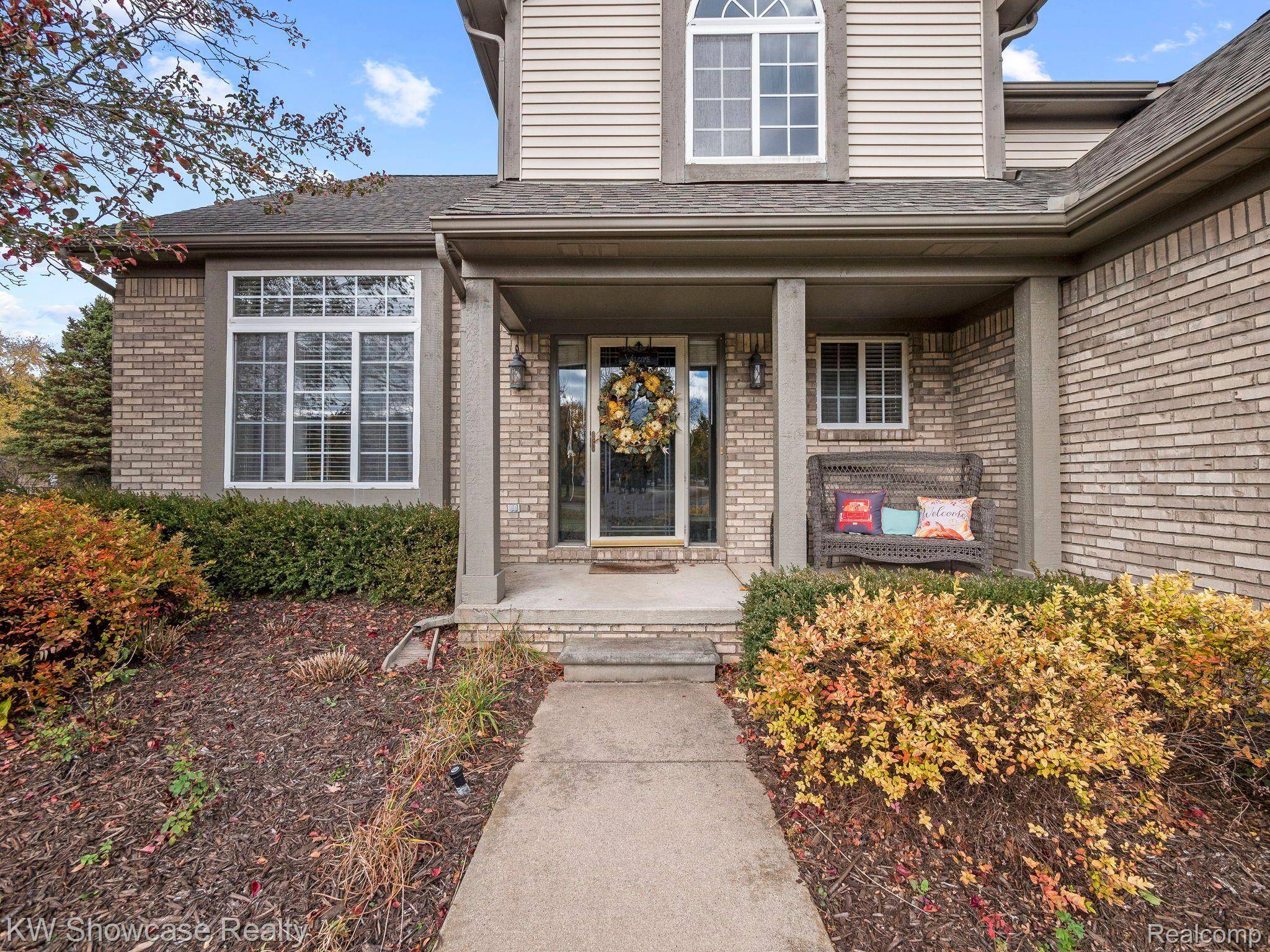 Wixom, MI 48393,3004 PHEASANT RUN EAST DR