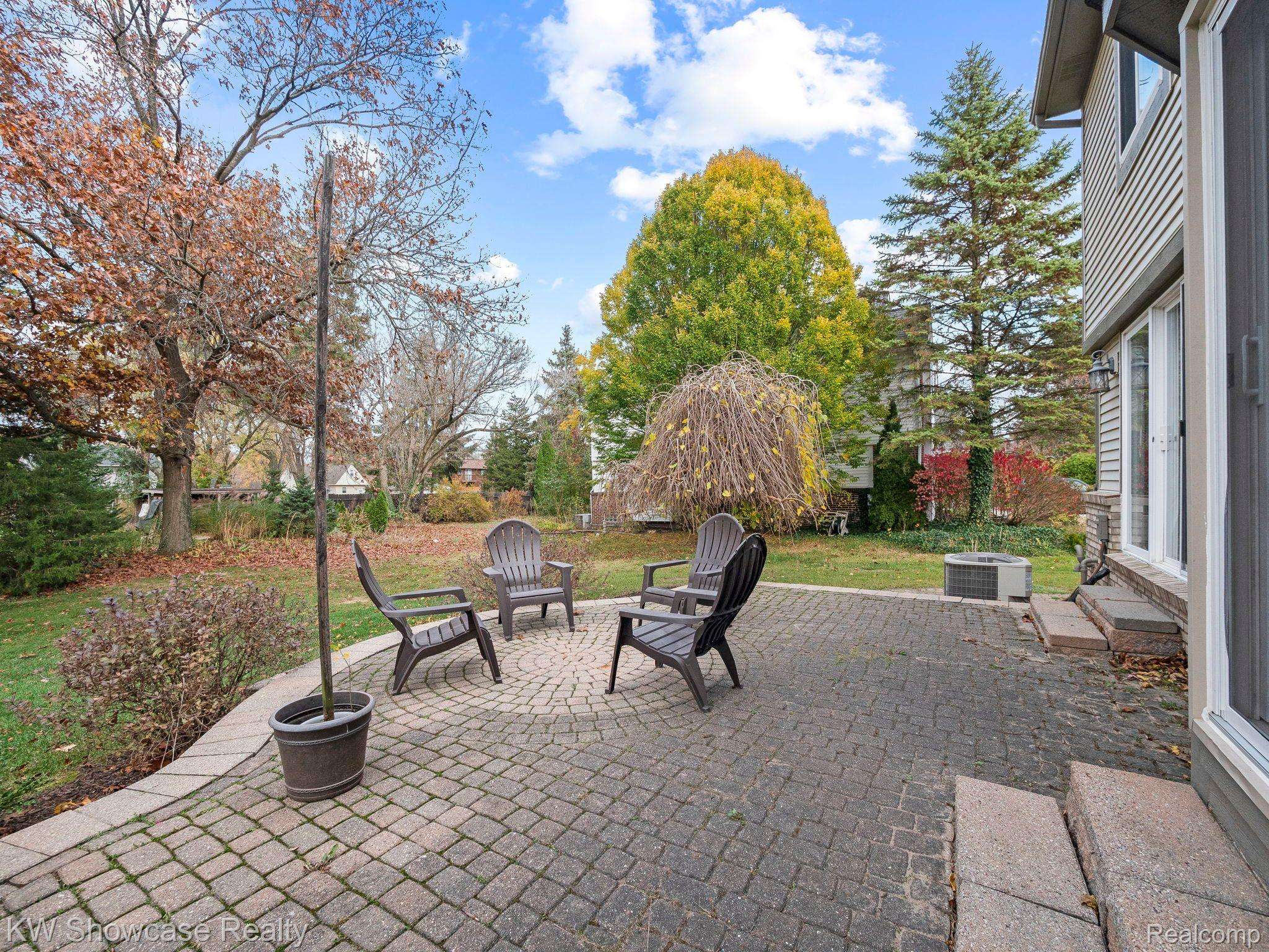 Wixom, MI 48393,3004 PHEASANT RUN EAST DR