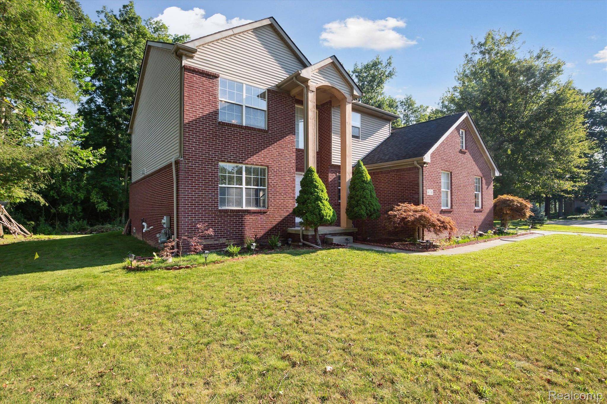 Van Buren, MI 48111,46748 TIMBERLAND ST