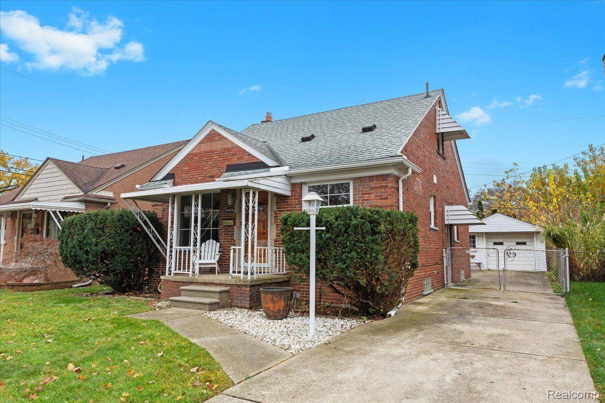 Allen Park, MI 48101,8968 HUBERT AVE