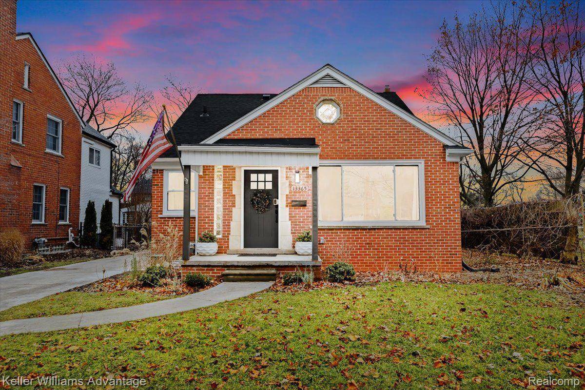 Huntington Woods, MI 48070,13365 BALFOUR AVE