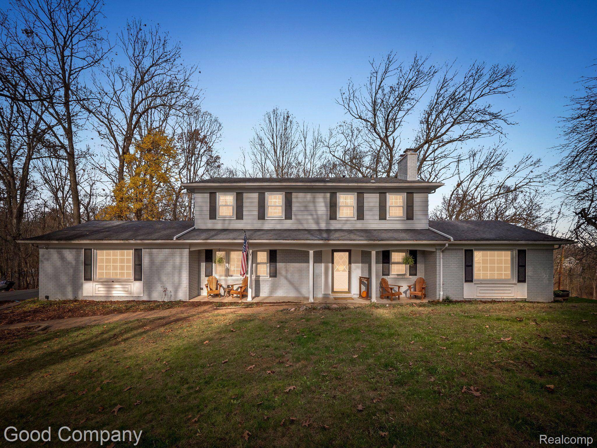 Rochester, MI 48306,870 DARIEN CIR