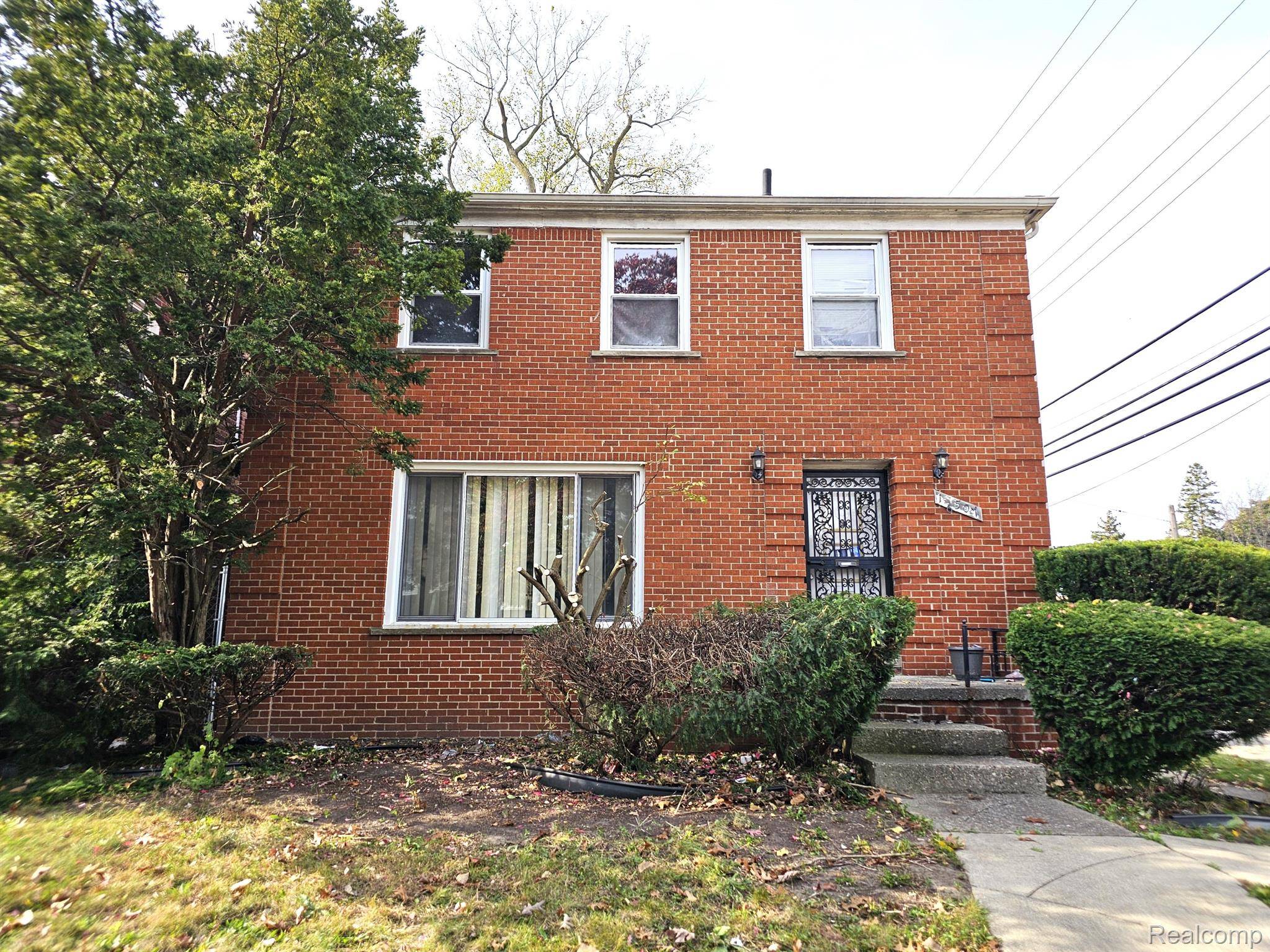 Detroit, MI 48221,19507 PINEHURST ST