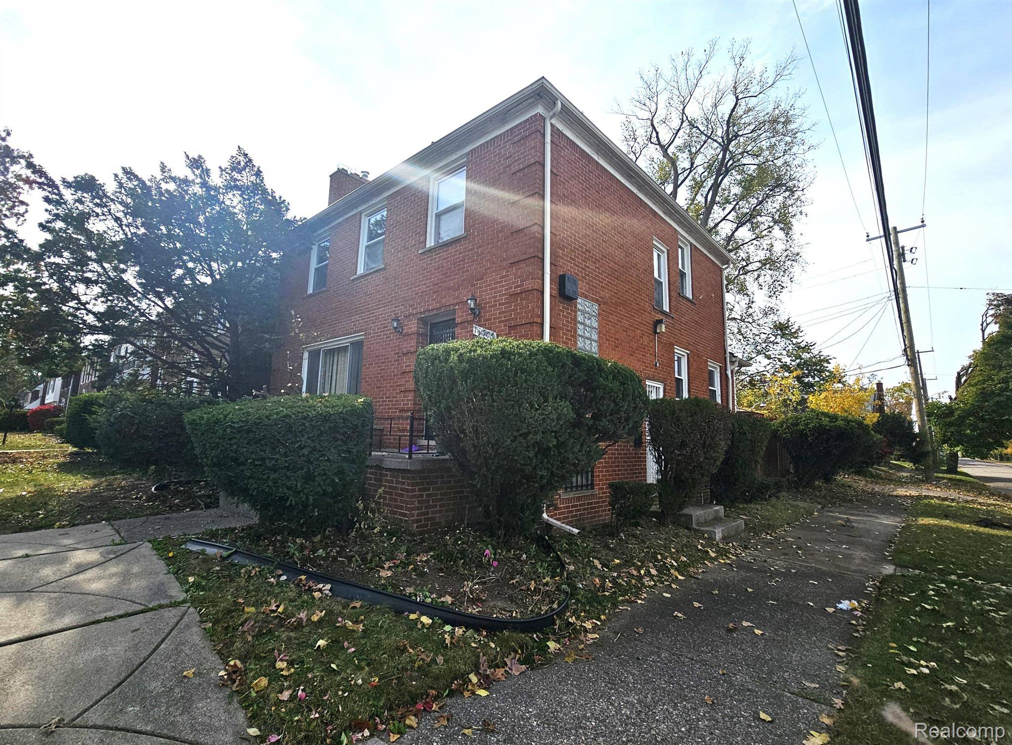 Detroit, MI 48221,19507 PINEHURST ST