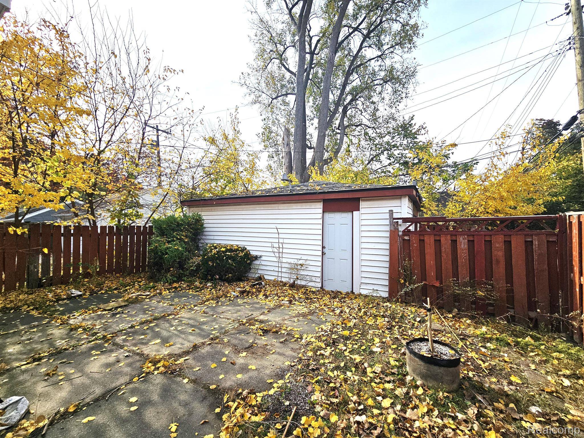 Detroit, MI 48221,19507 PINEHURST ST