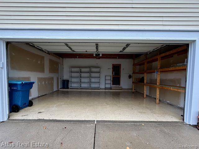 Goodrich, MI 48438,8221 FOX HOLLOW RD