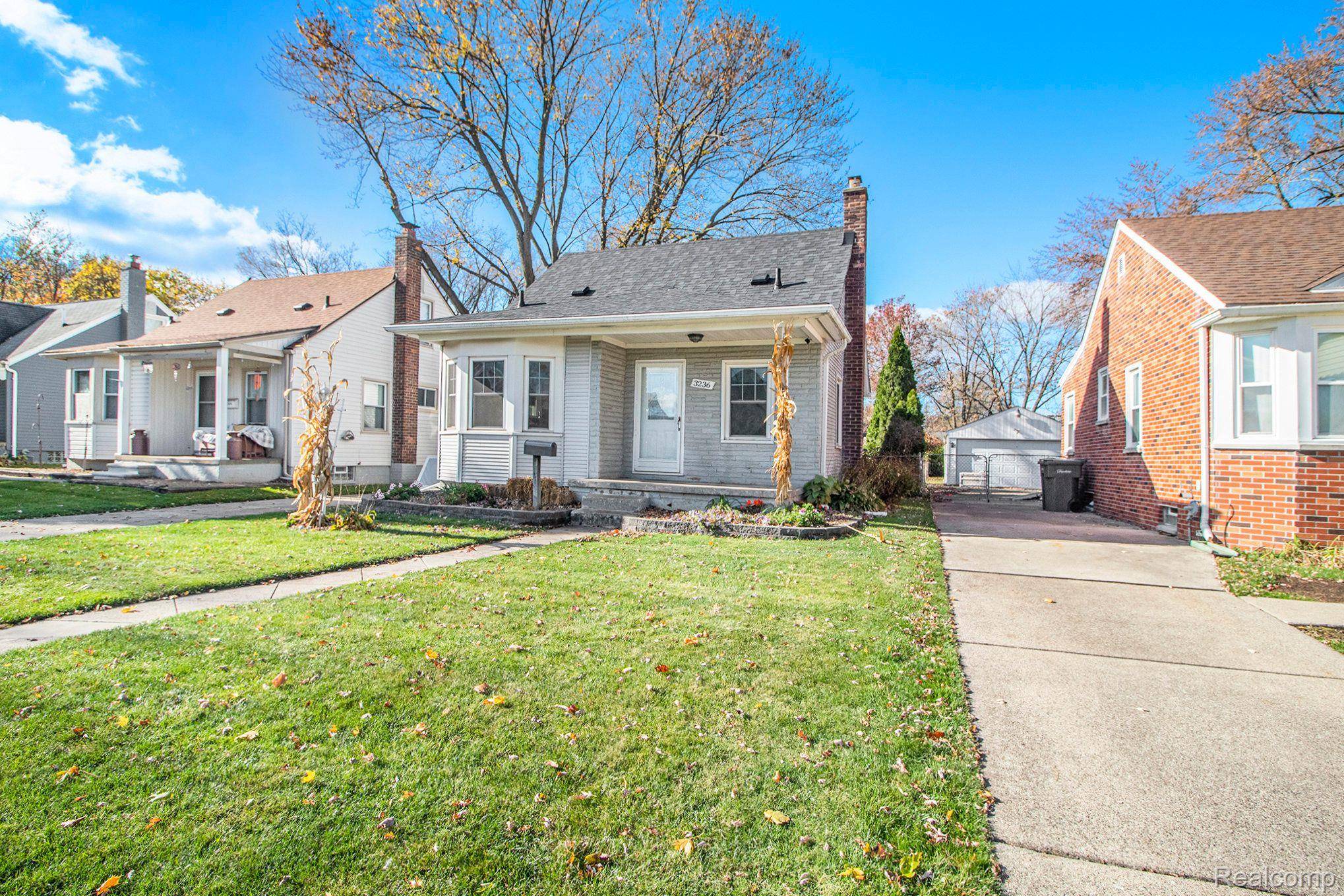 Dearborn, MI 48124,3236 PARDEE AVE