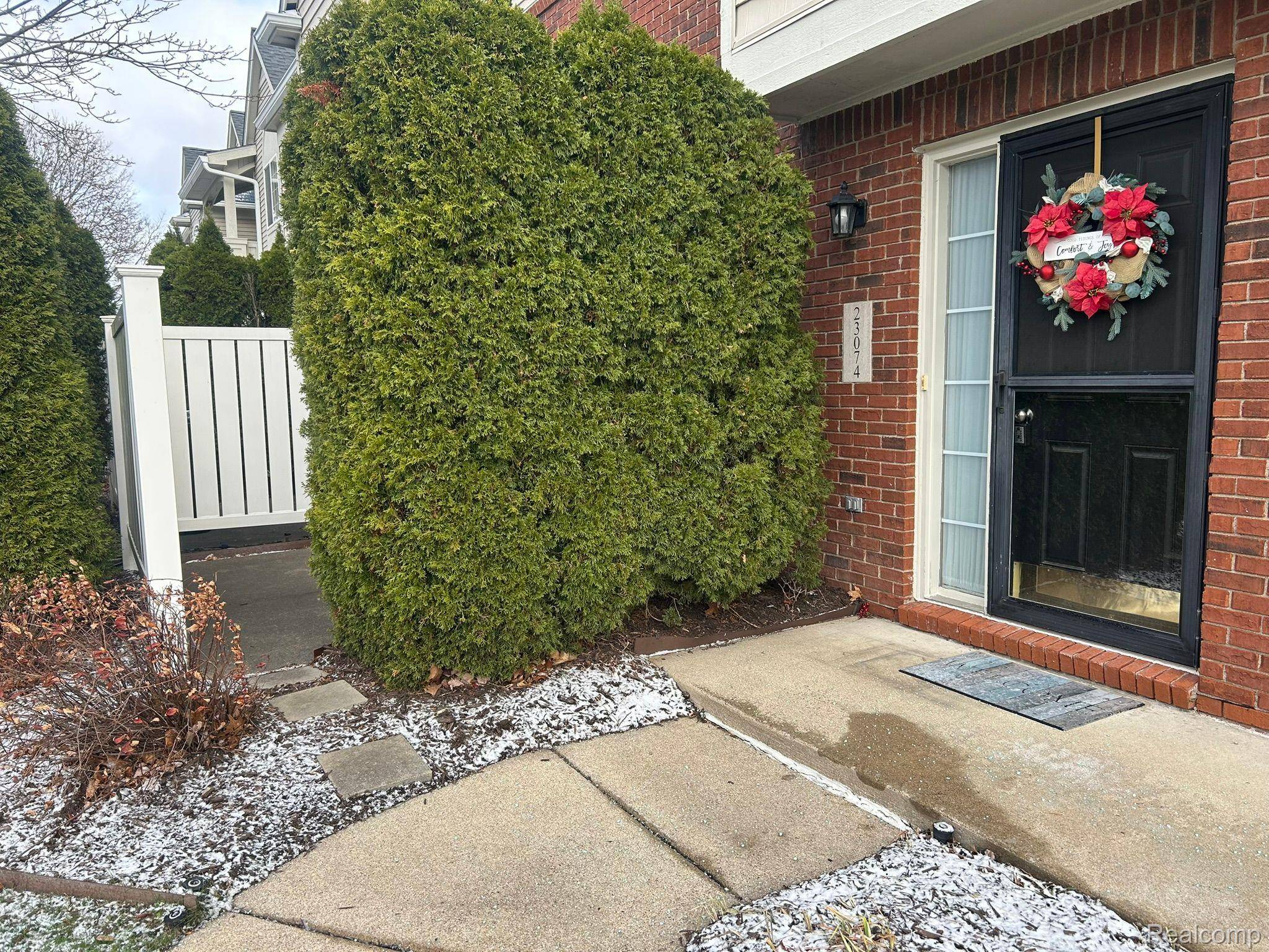 Woodhaven, MI 48183,23074 FAIRLANE BLVD #6