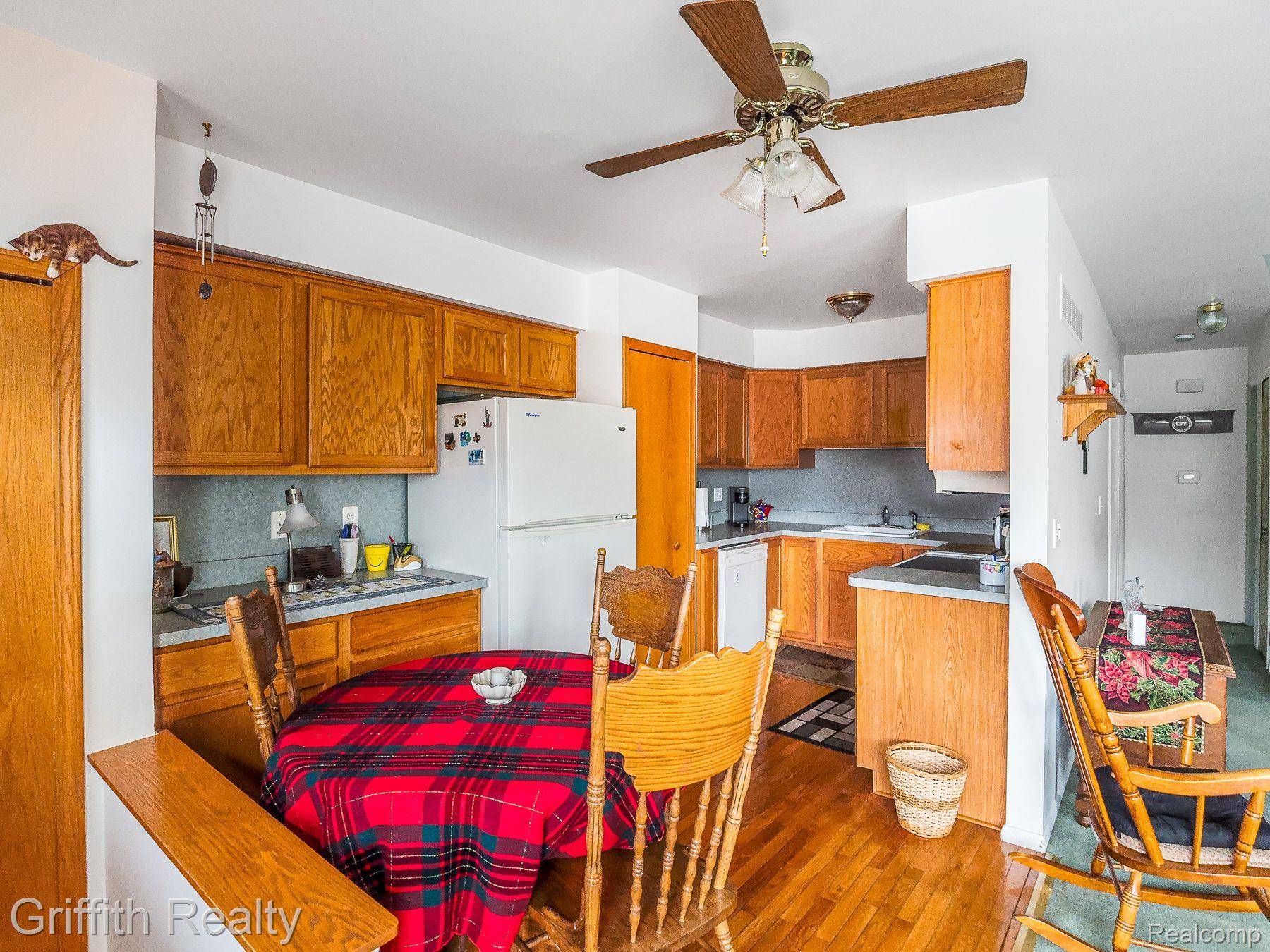 Wixom, MI 48393,50137 HELFER BLVD