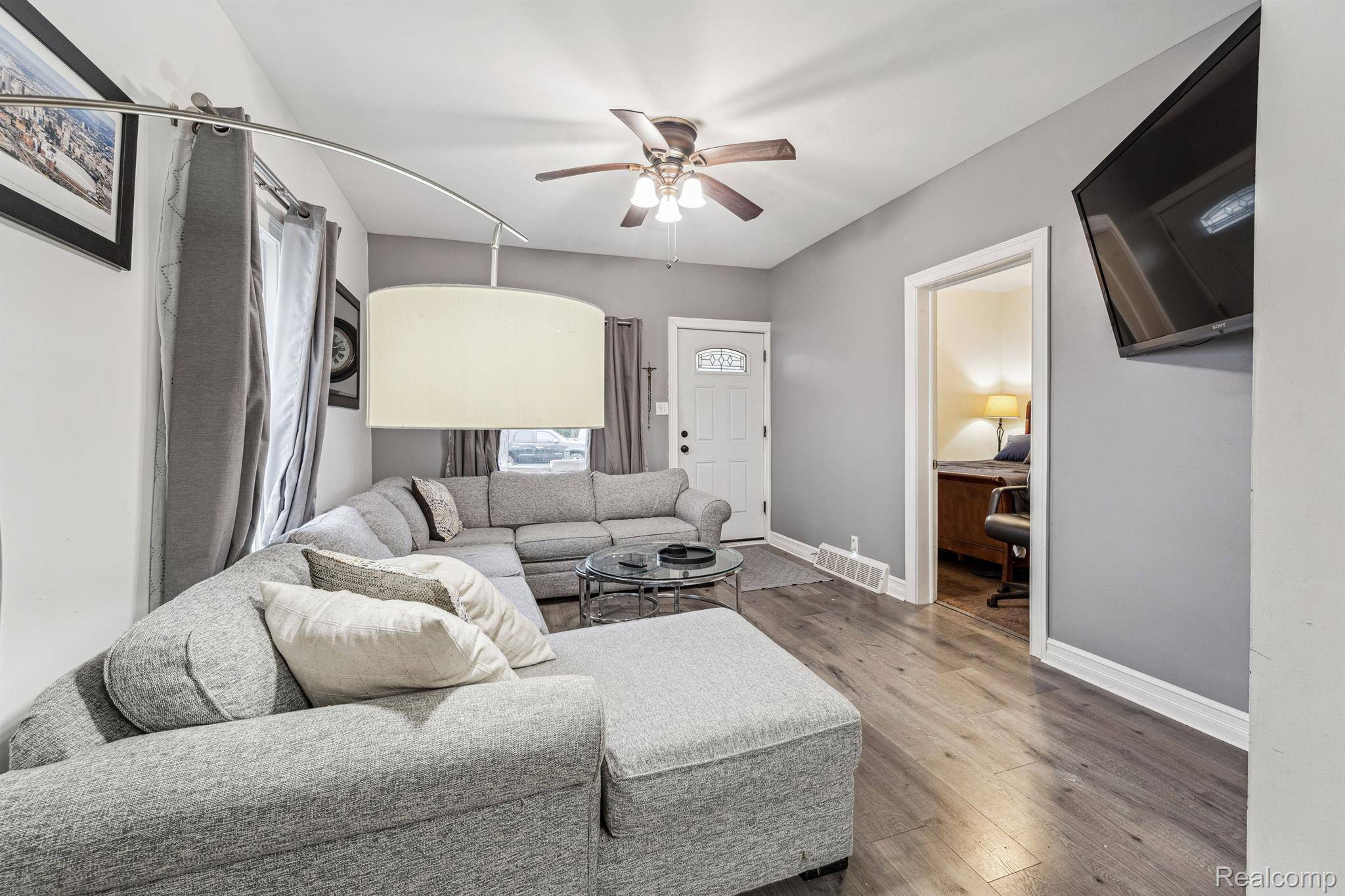 Clinton Township, MI 48035,20525 COLMAN ST