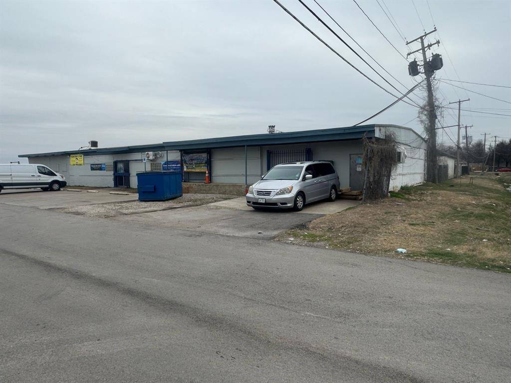 Grand Prairie, TX 75051,301 SE 14th Street