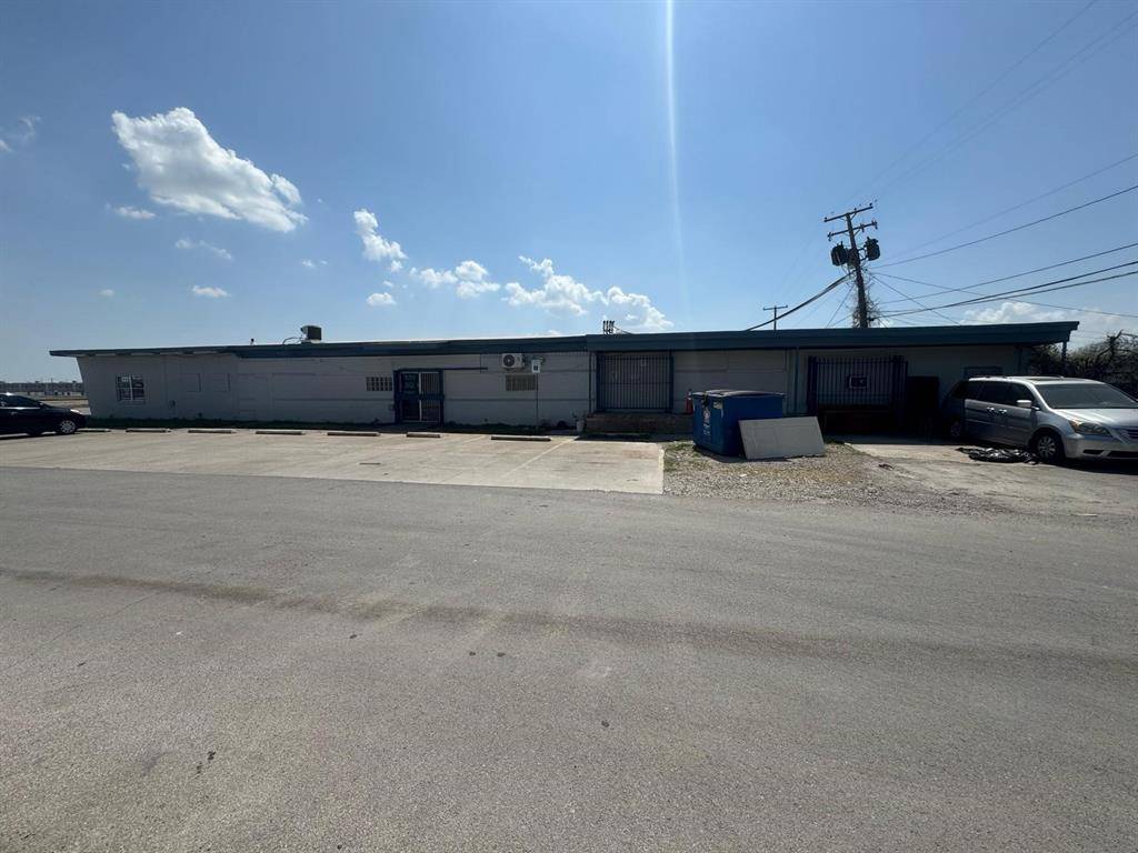 Grand Prairie, TX 75051,301 SE 14th Street