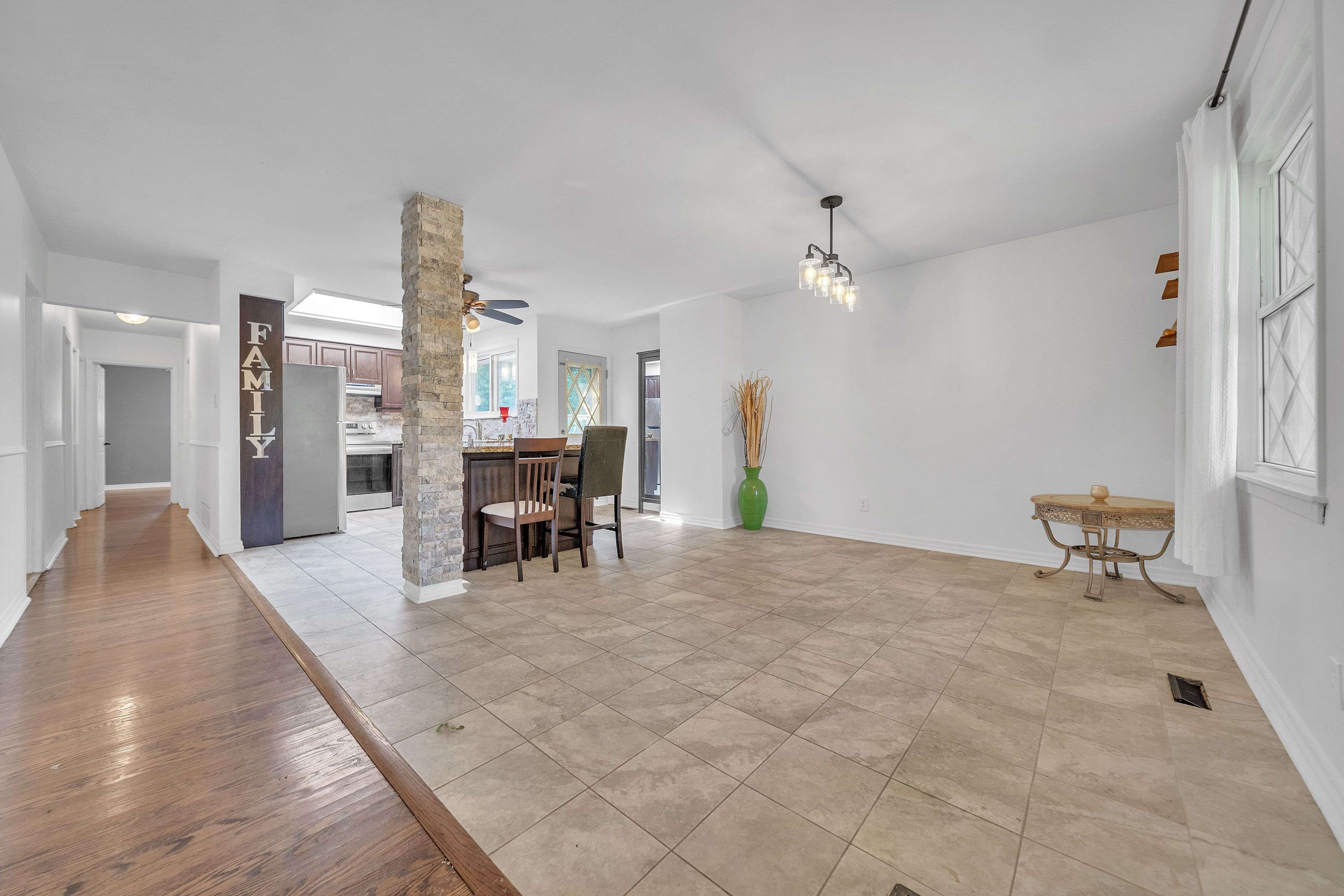 Pickering, ON L1W 2P4,764 Hillcrest RD