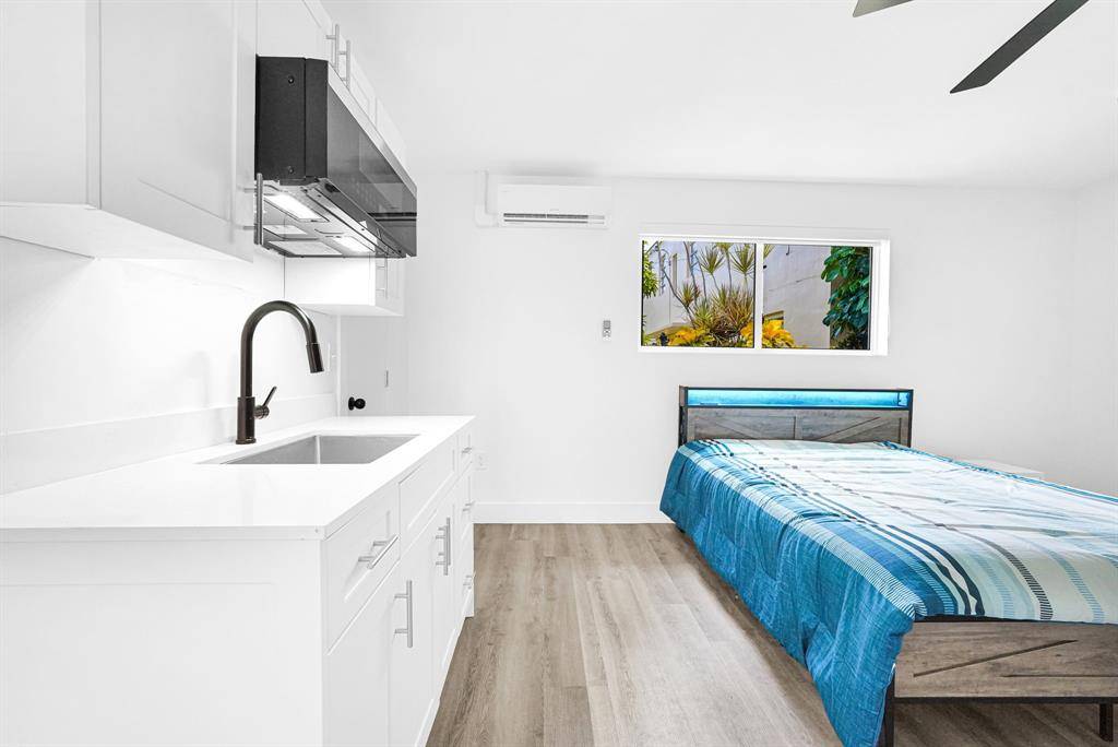 Miami Beach, FL 33141,725 81st St