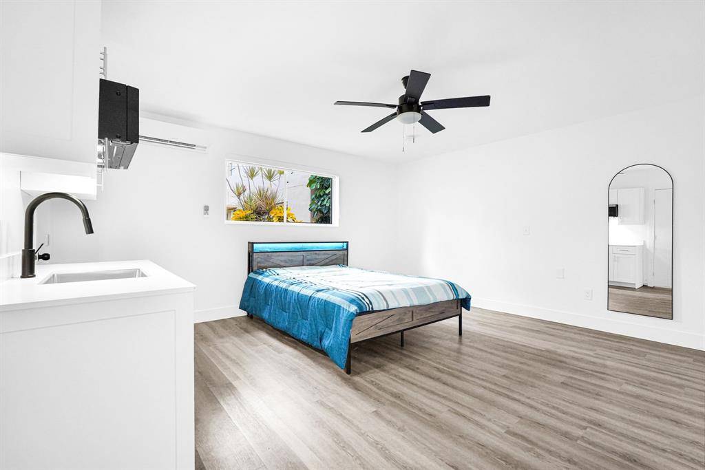 Miami Beach, FL 33141,725 81st St