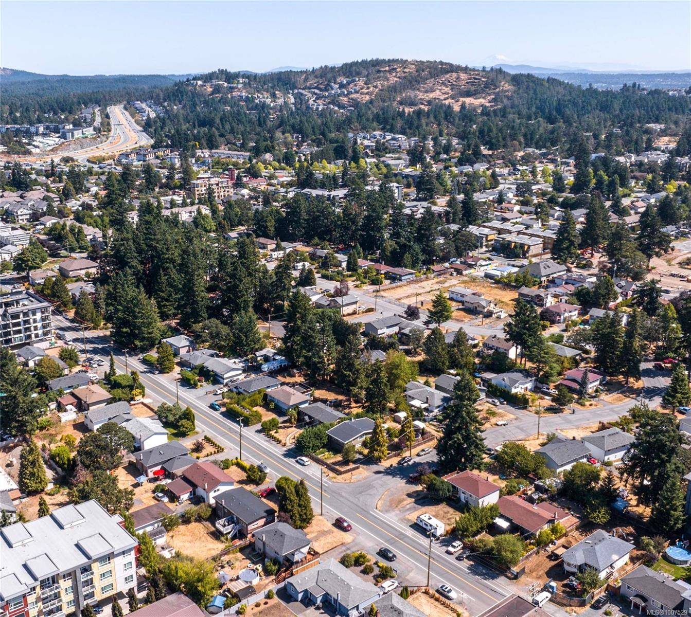 Langford, BC V9B 3X3,2749-2757 Strathmore Rd