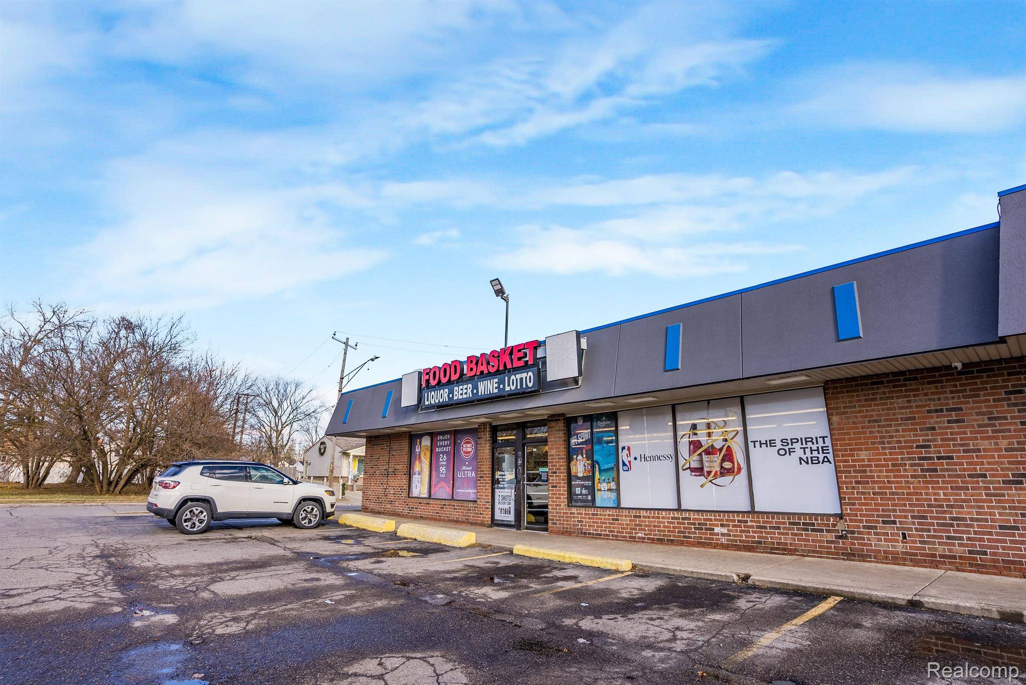 Wayne, MI 48184,5703-5727 S Wayne RD