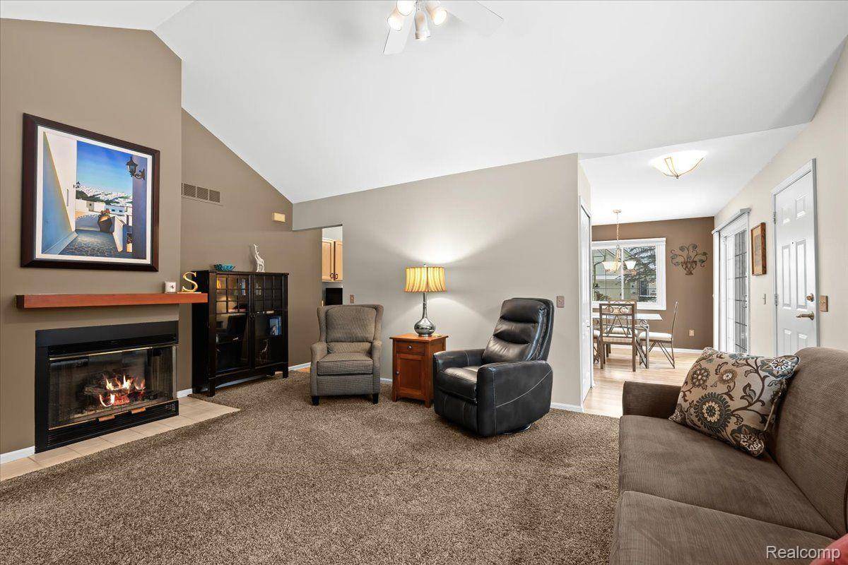 Wixom, MI 48393,2597 MAPLE FOREST CT