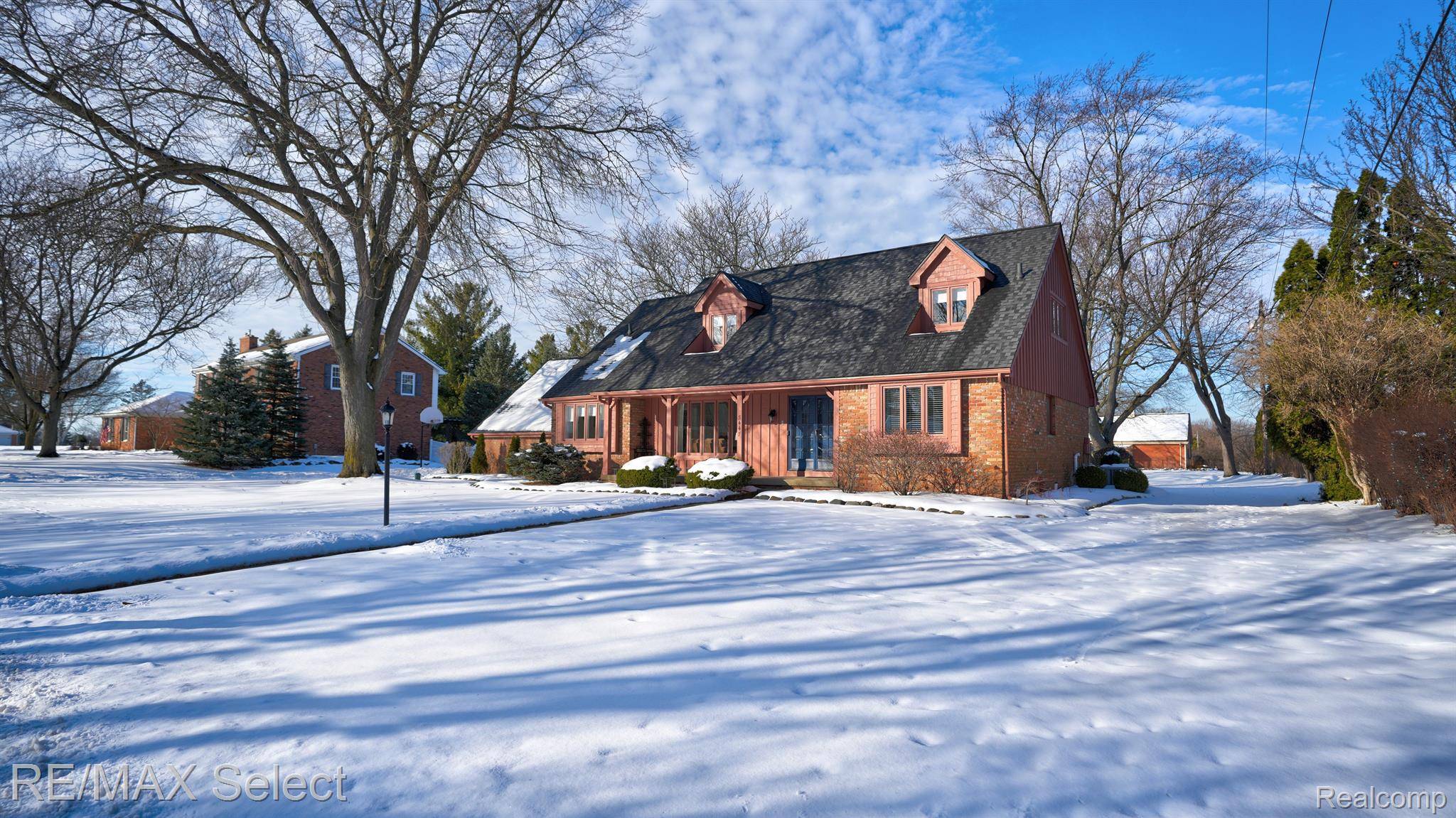 Grand Blanc, MI 48439,5447 PROVINCIAL RD