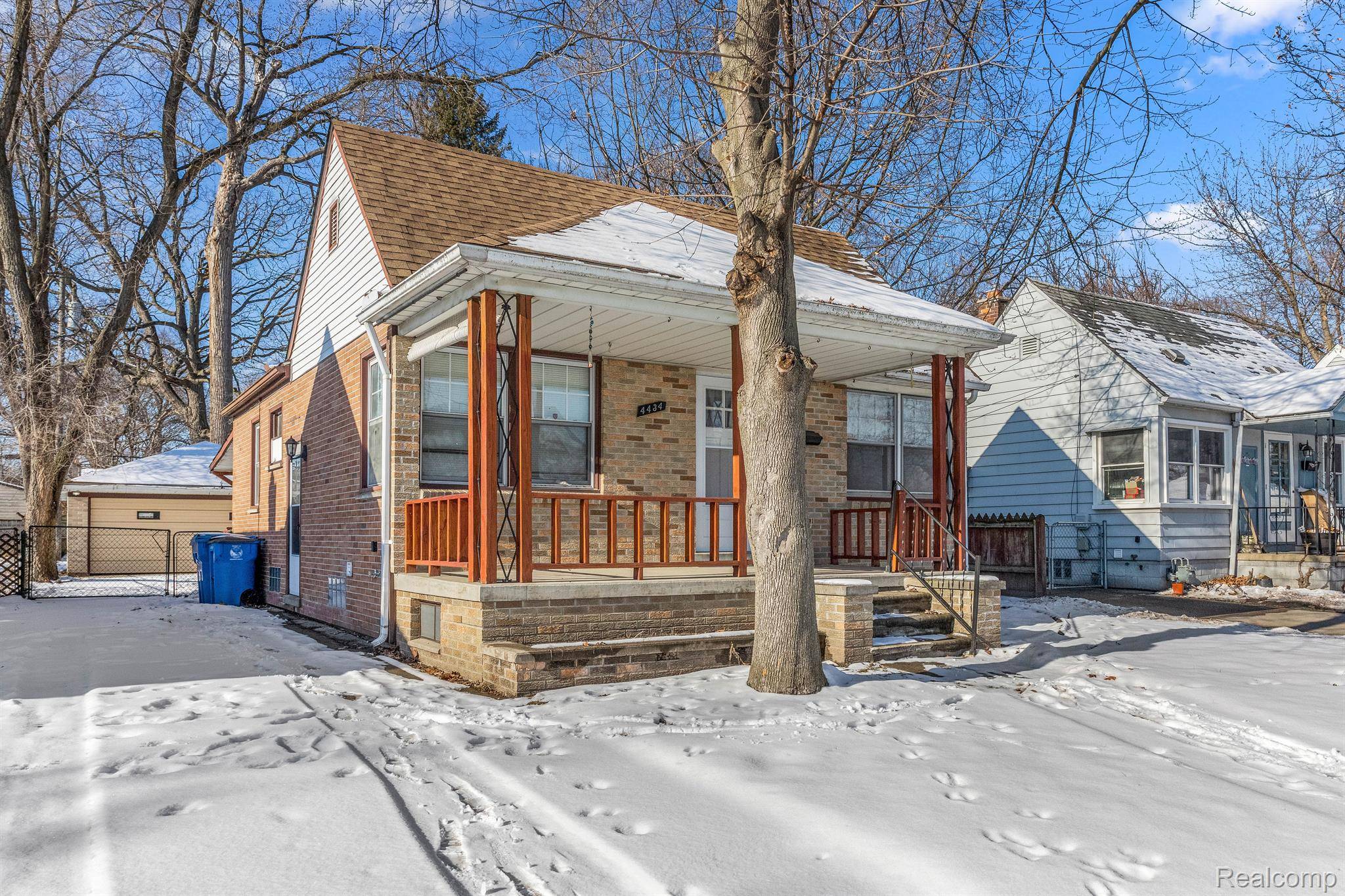 Dearborn Heights, MI 48125,4434 CORNELL ST