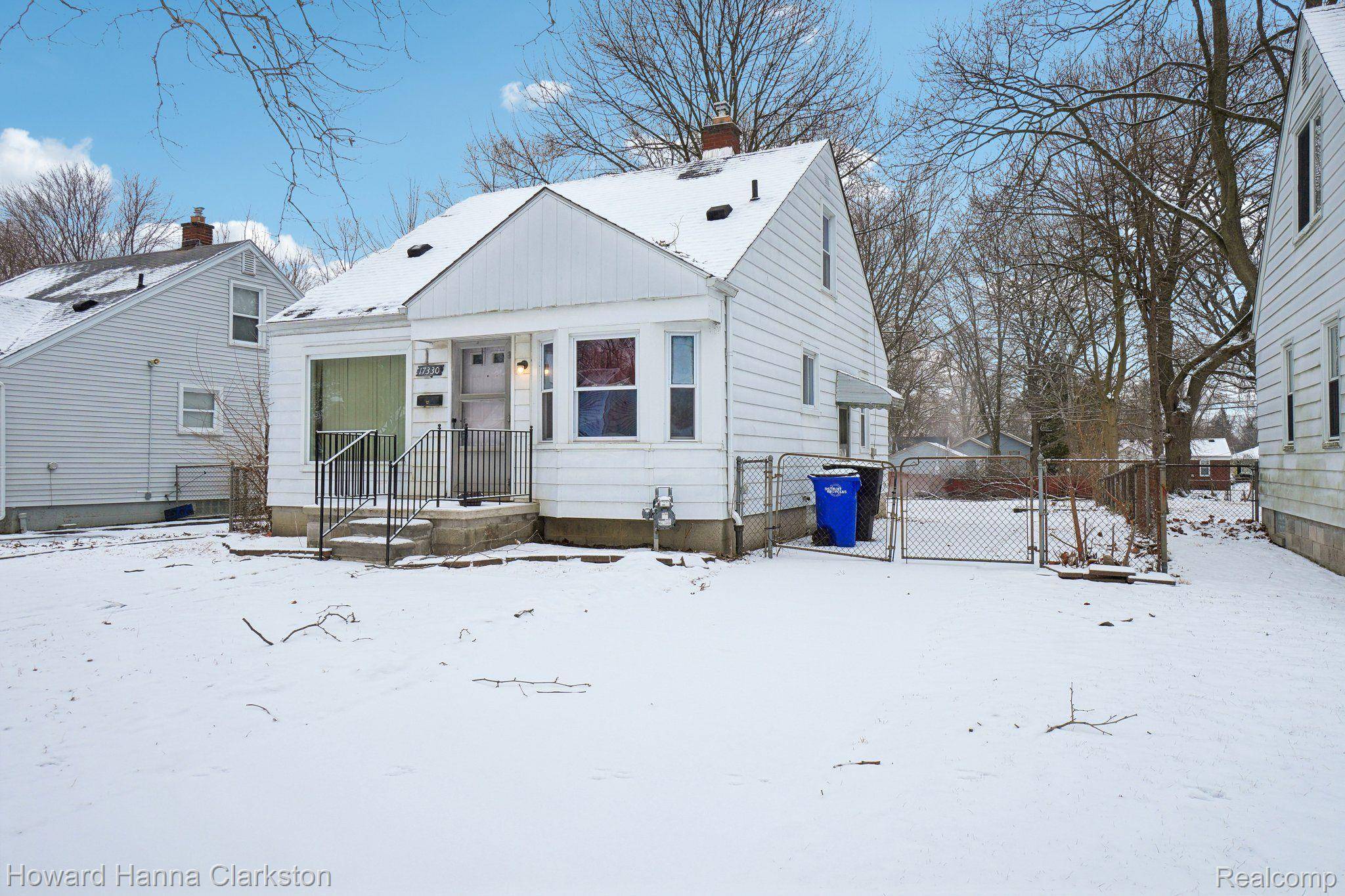 Redford, MI 48240,17330 Five Points ST