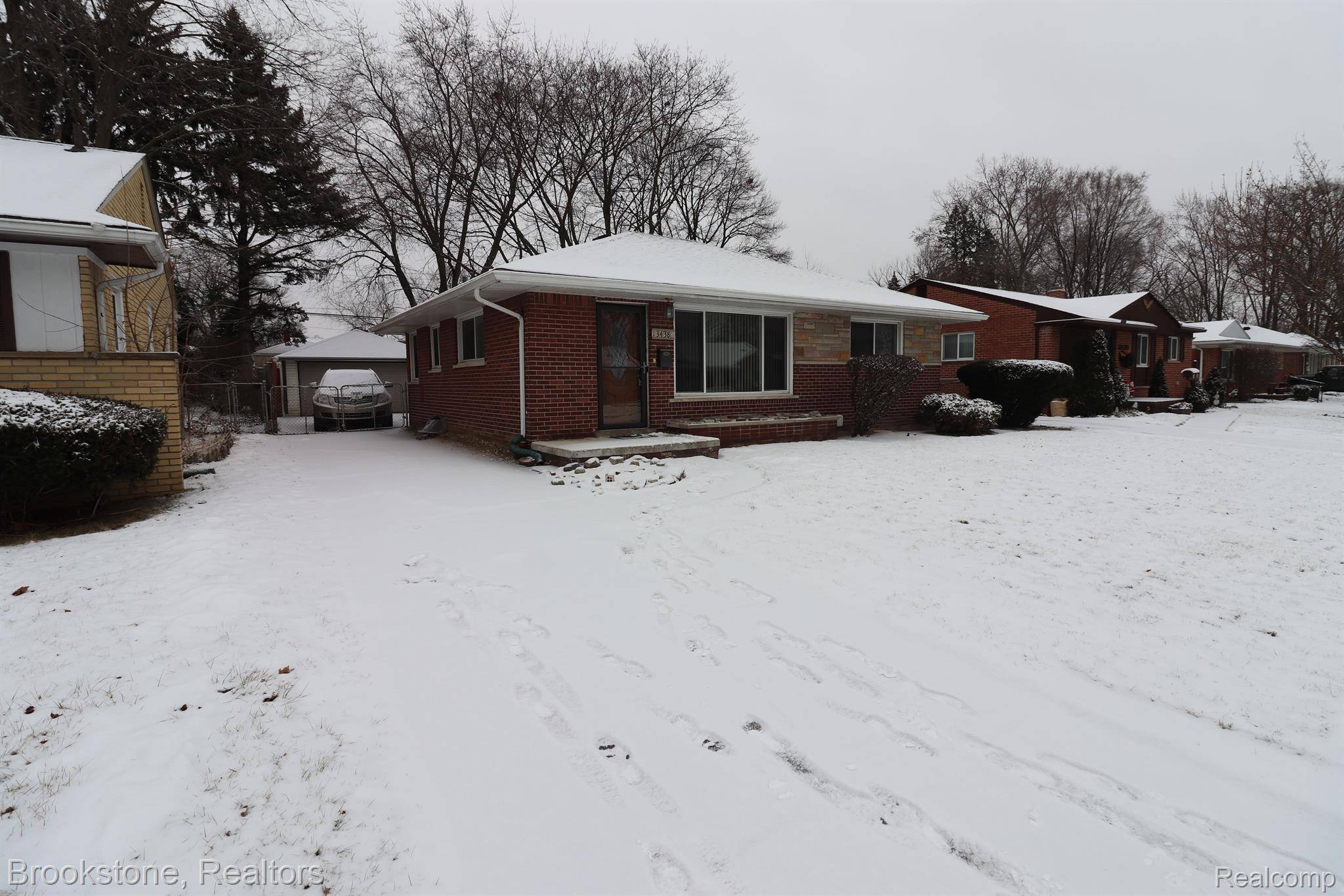 Redford, MI 48239,13438 FARLEY ST