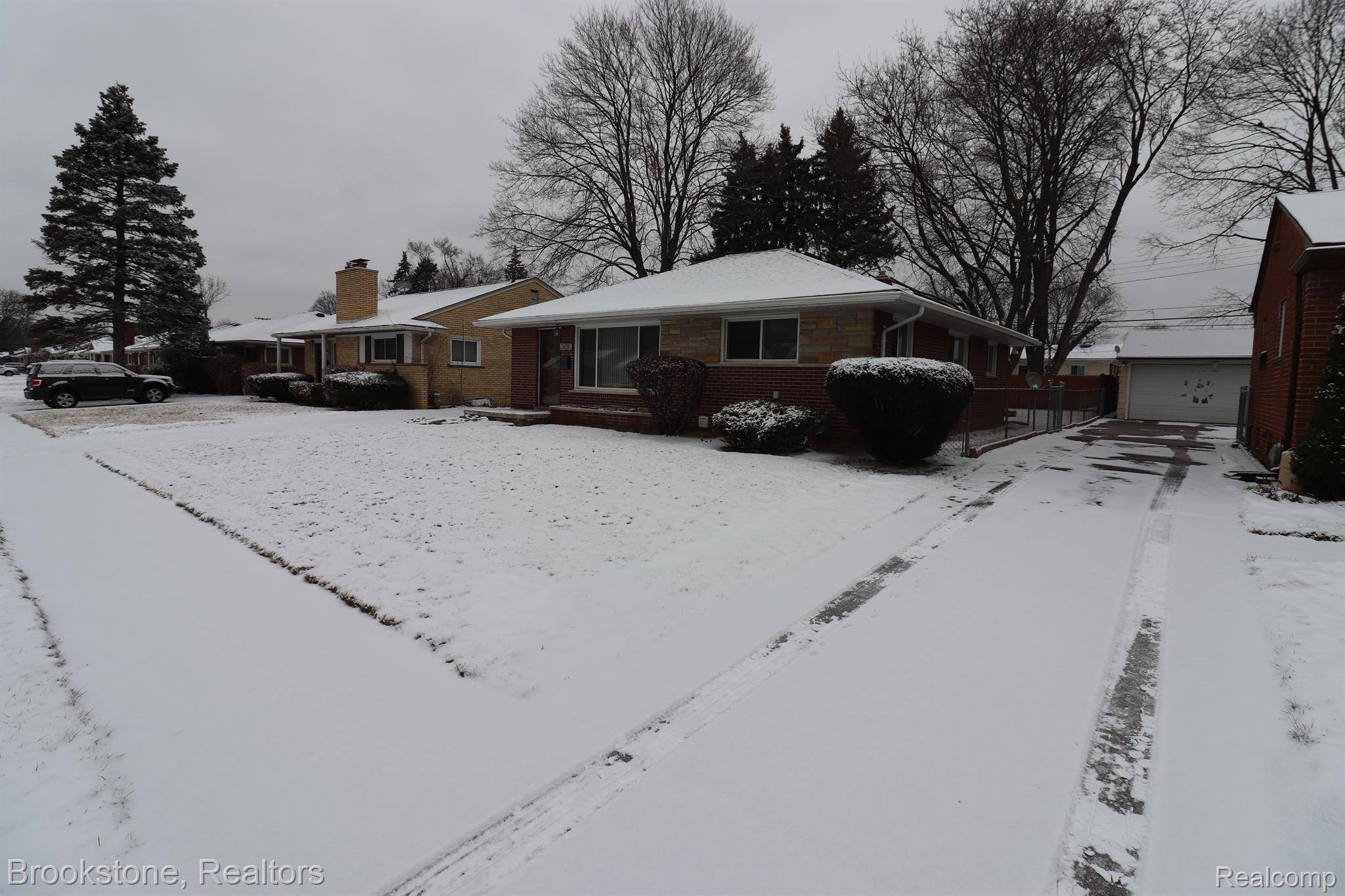 Redford, MI 48239,13438 FARLEY ST