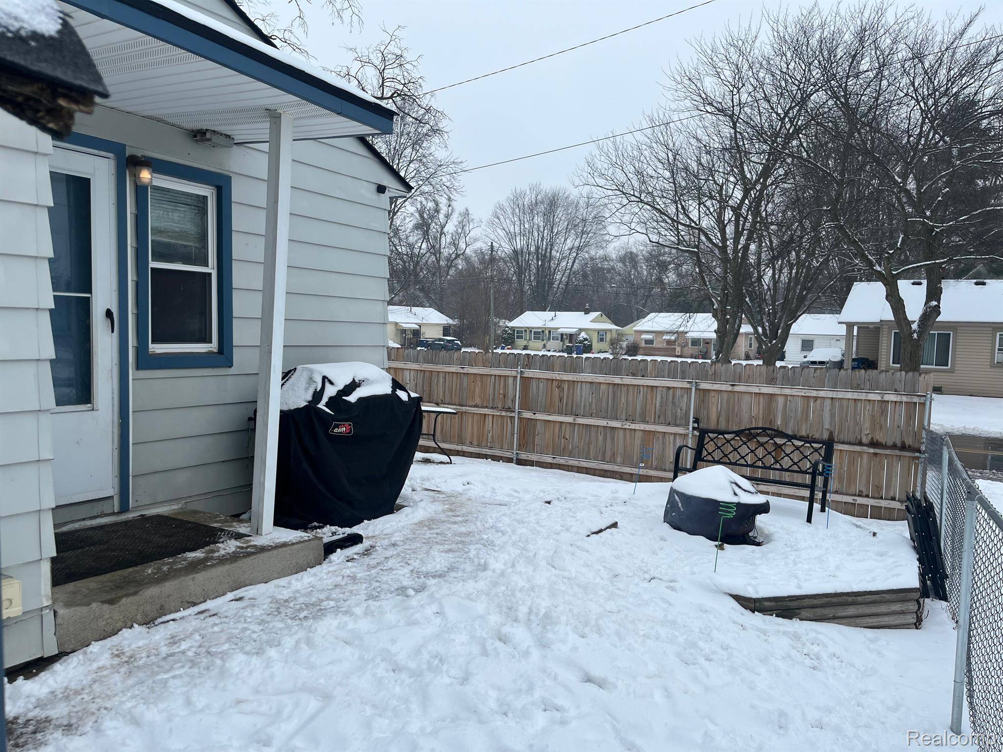 Westland, MI 48186,2813 CLAYTON