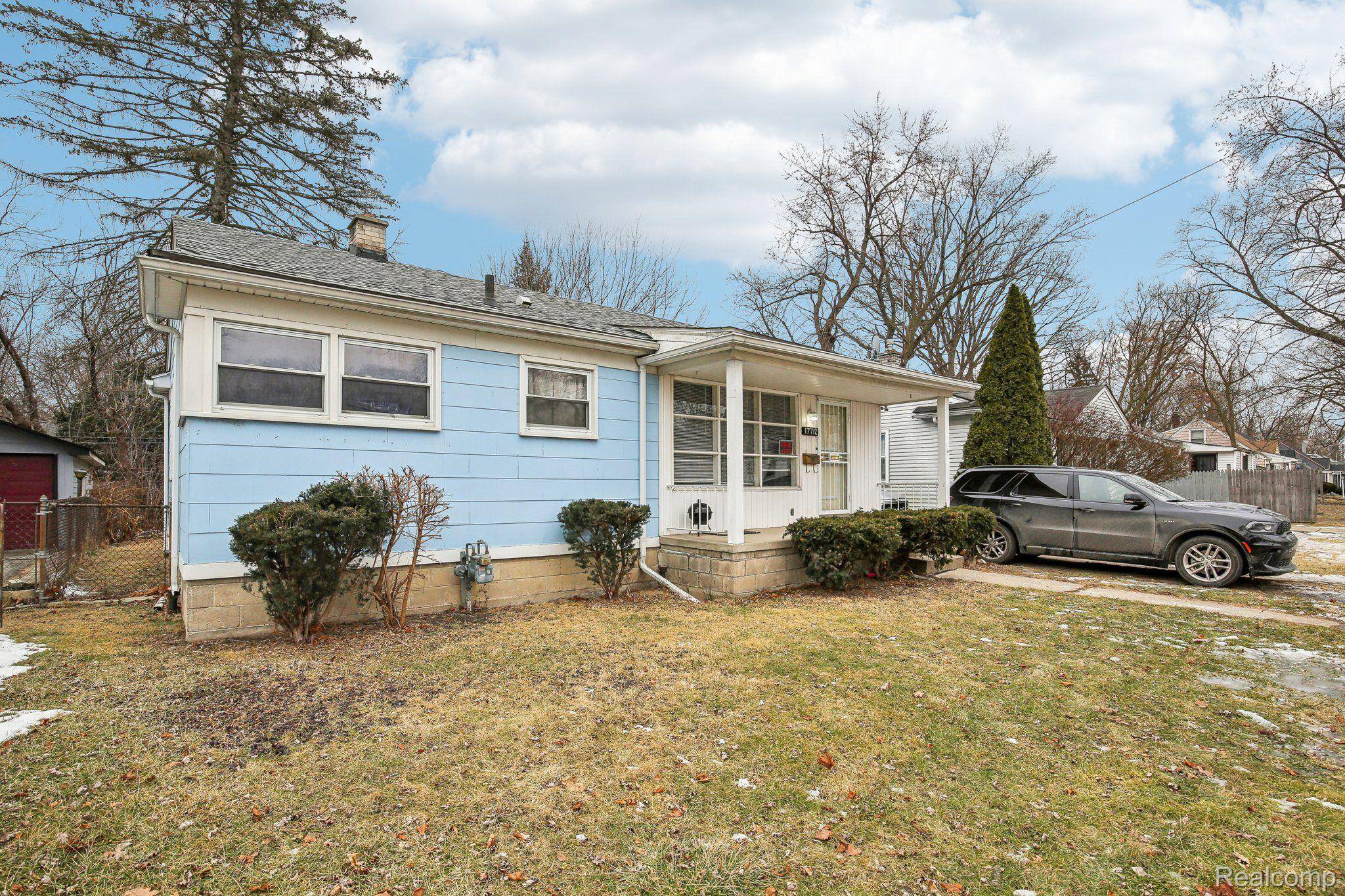 Detroit, MI 48219,17712 FENTON ST