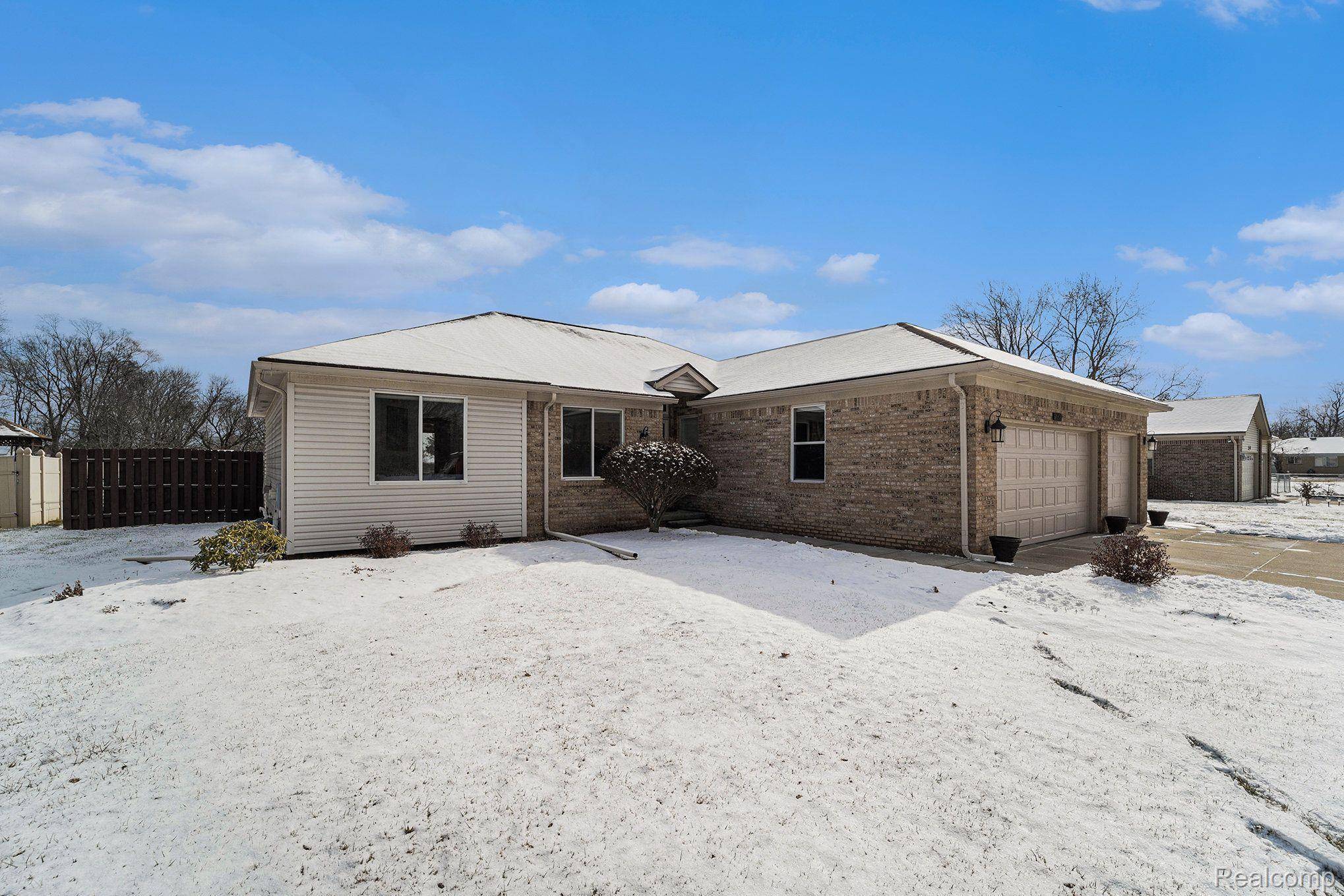 Roseville, MI 48066,25870 HUDSON ST