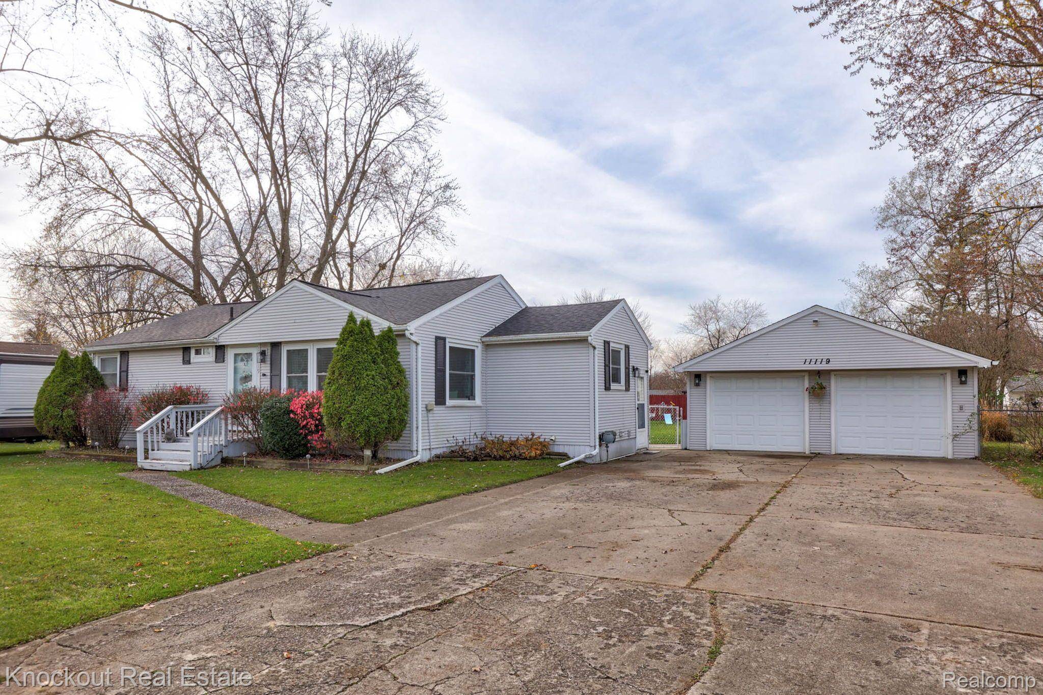 Clio, MI 48420,11119 PHYLLIS DR