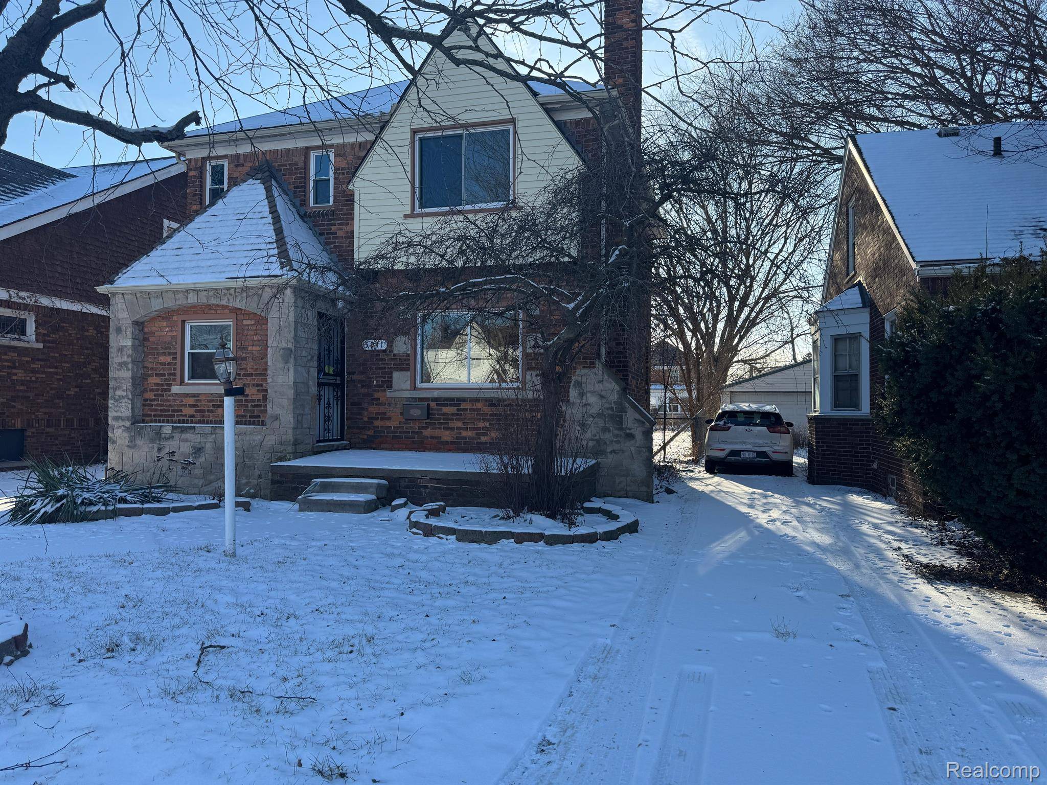 Detroit, MI 48224,5911 AUDUBON RD