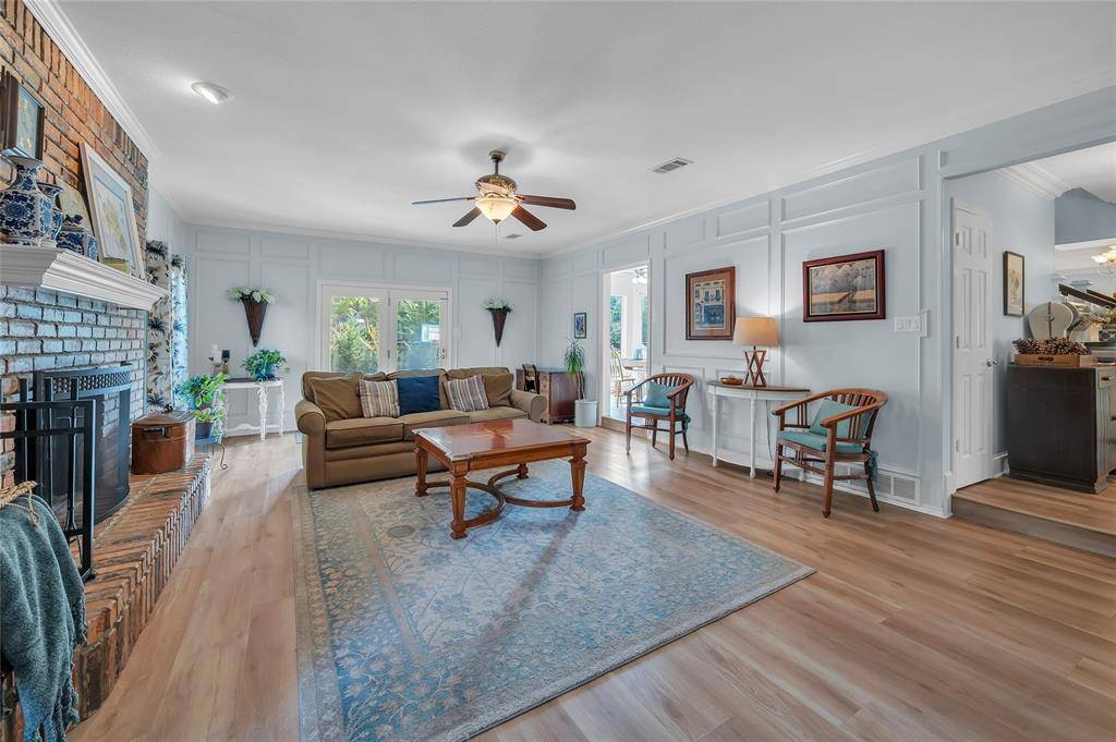 Bedford, TX 76021,1800 Hampton Drive