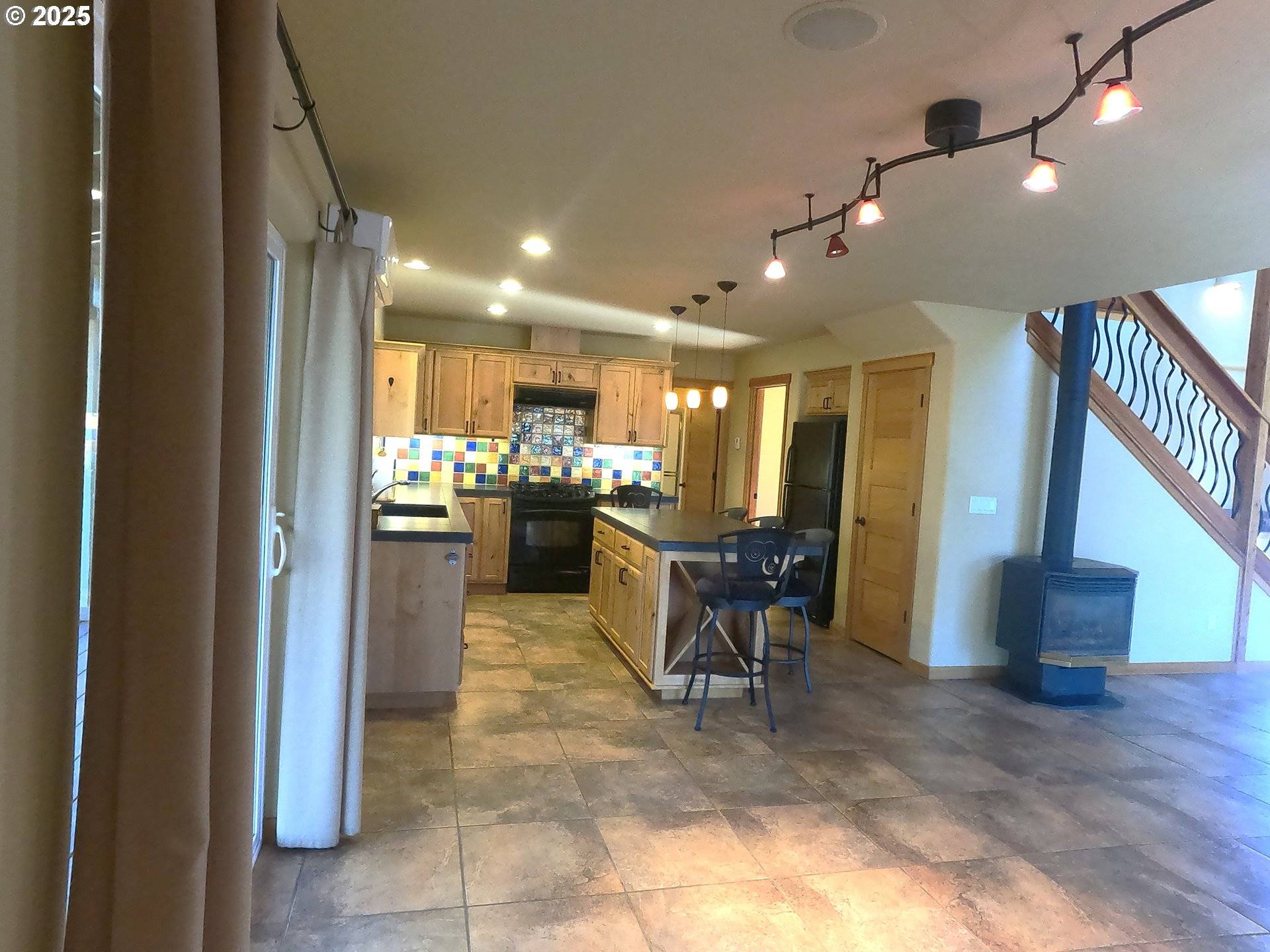 Culver, OR 97734,5215 SW UPPER CANYON RIM DR