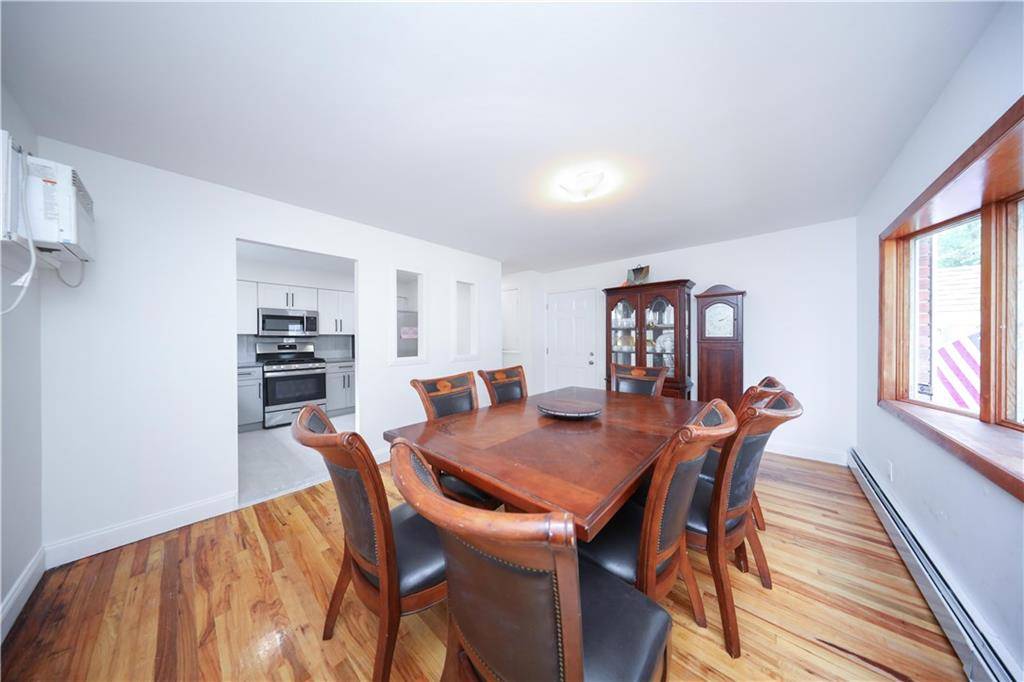 Staten  Island, NY 10308,28 North Rhett AVE