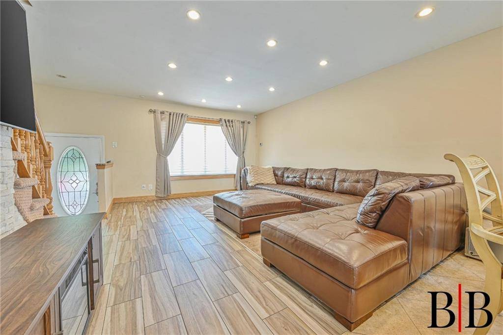 Brooklyn, NY 11234,2248 East 70th ST