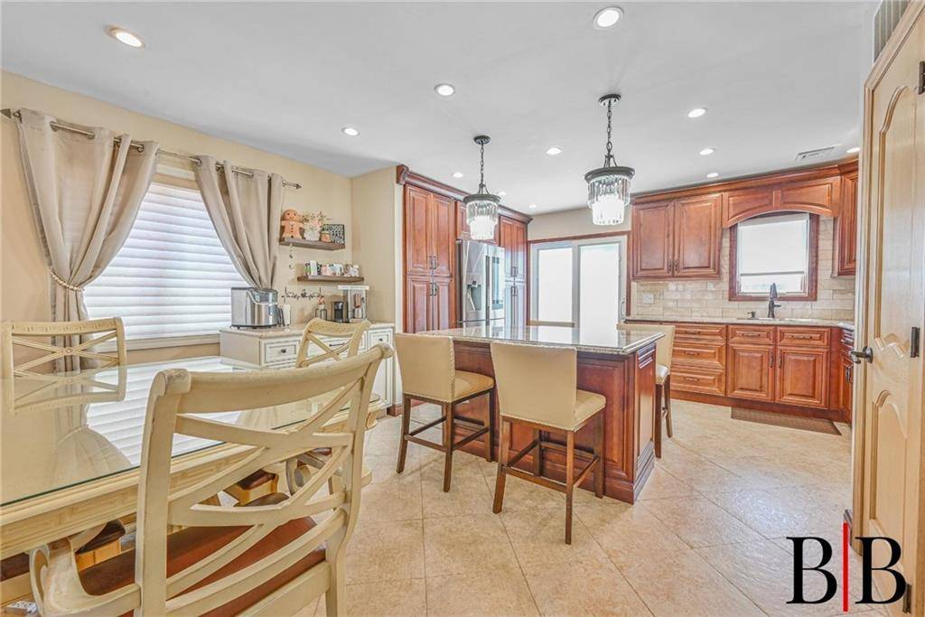 Brooklyn, NY 11234,2248 East 70th ST