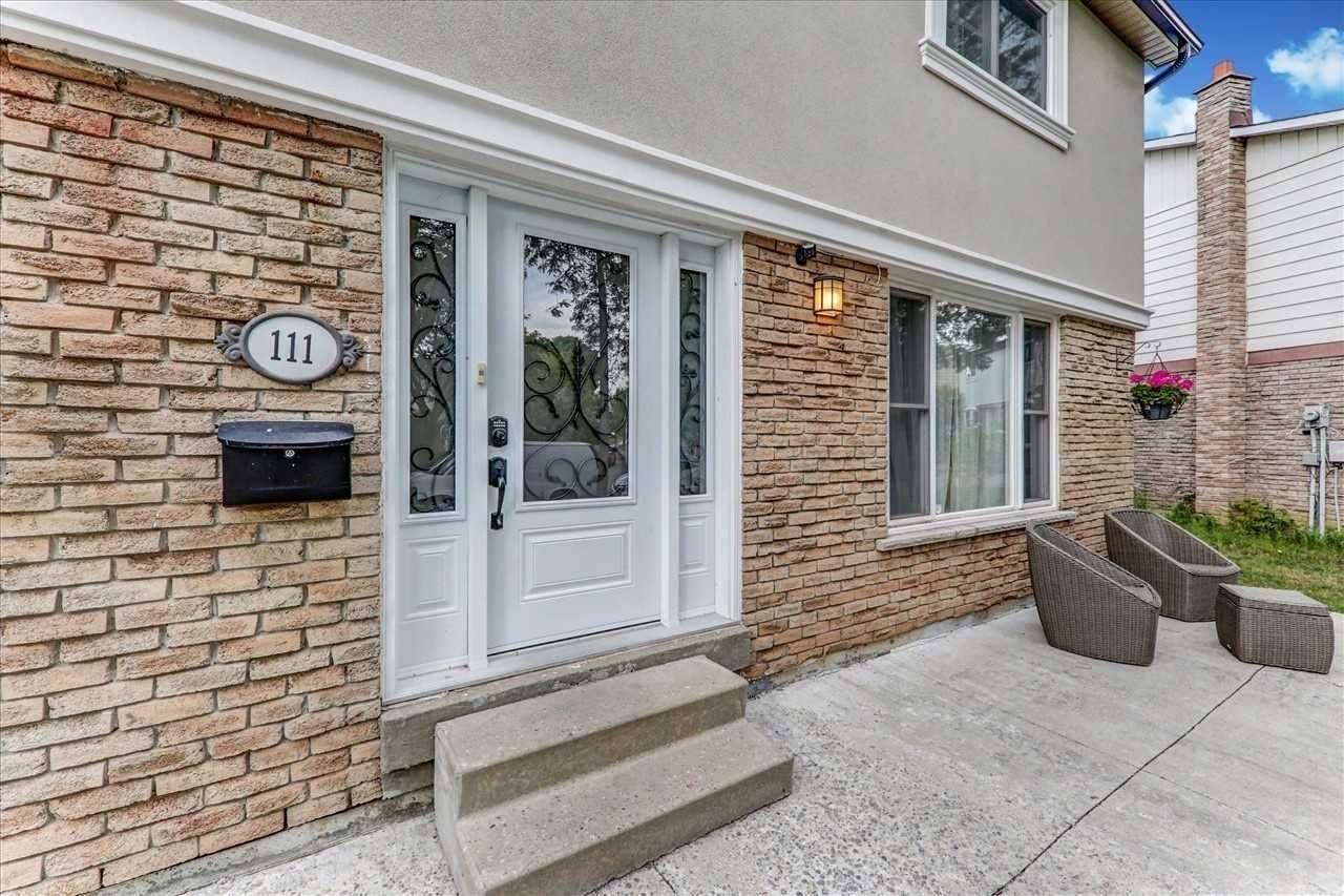 Toronto E11, ON M1B 1T5,111 Dunsfold DR