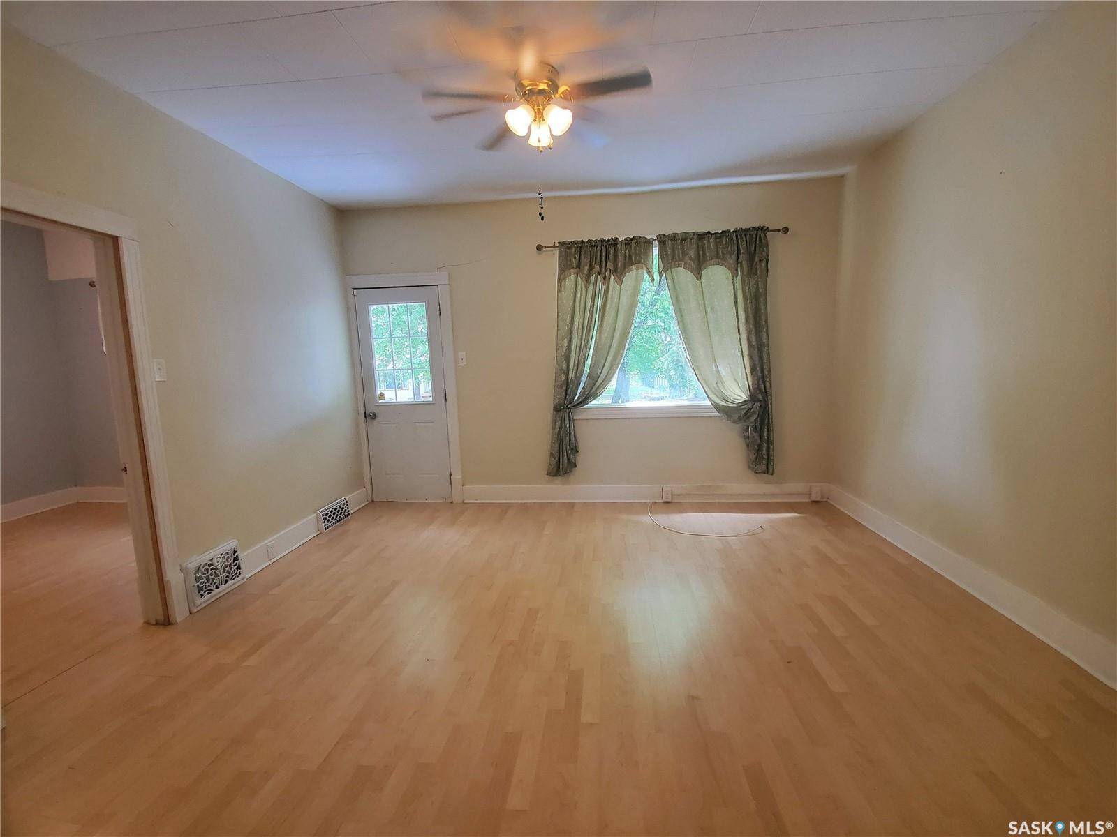 Kamsack, SK S0A 1S0,122 WALL AVENUE